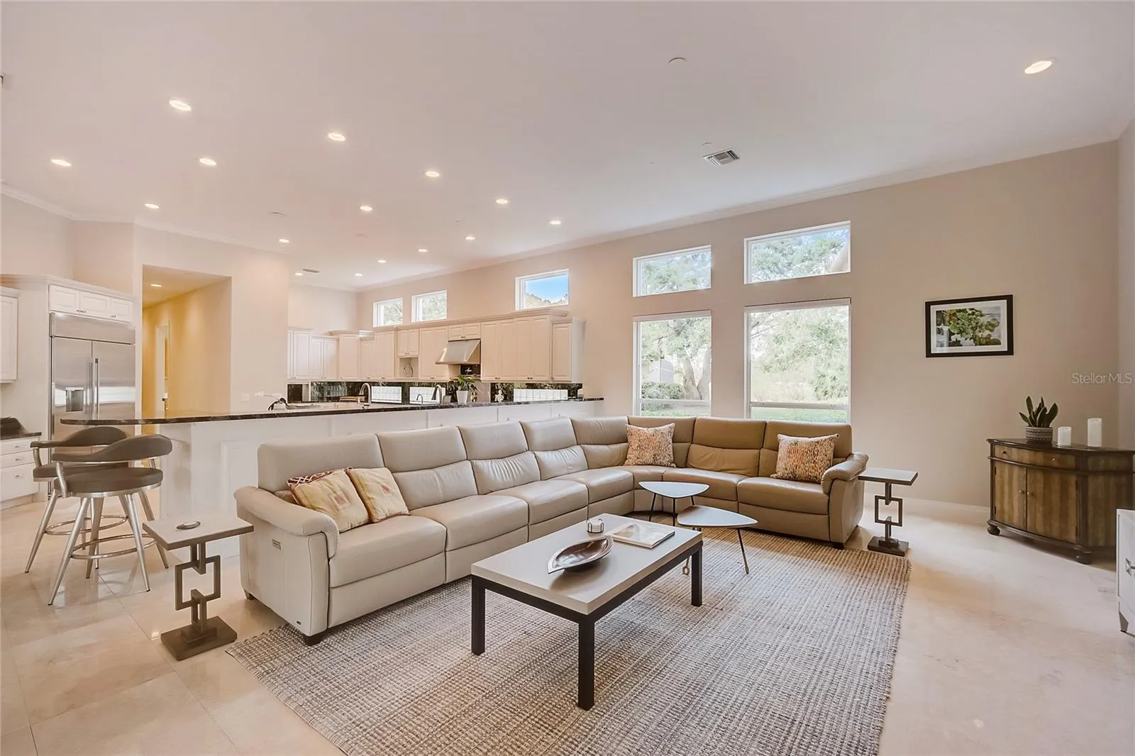854 MACEWEN DR