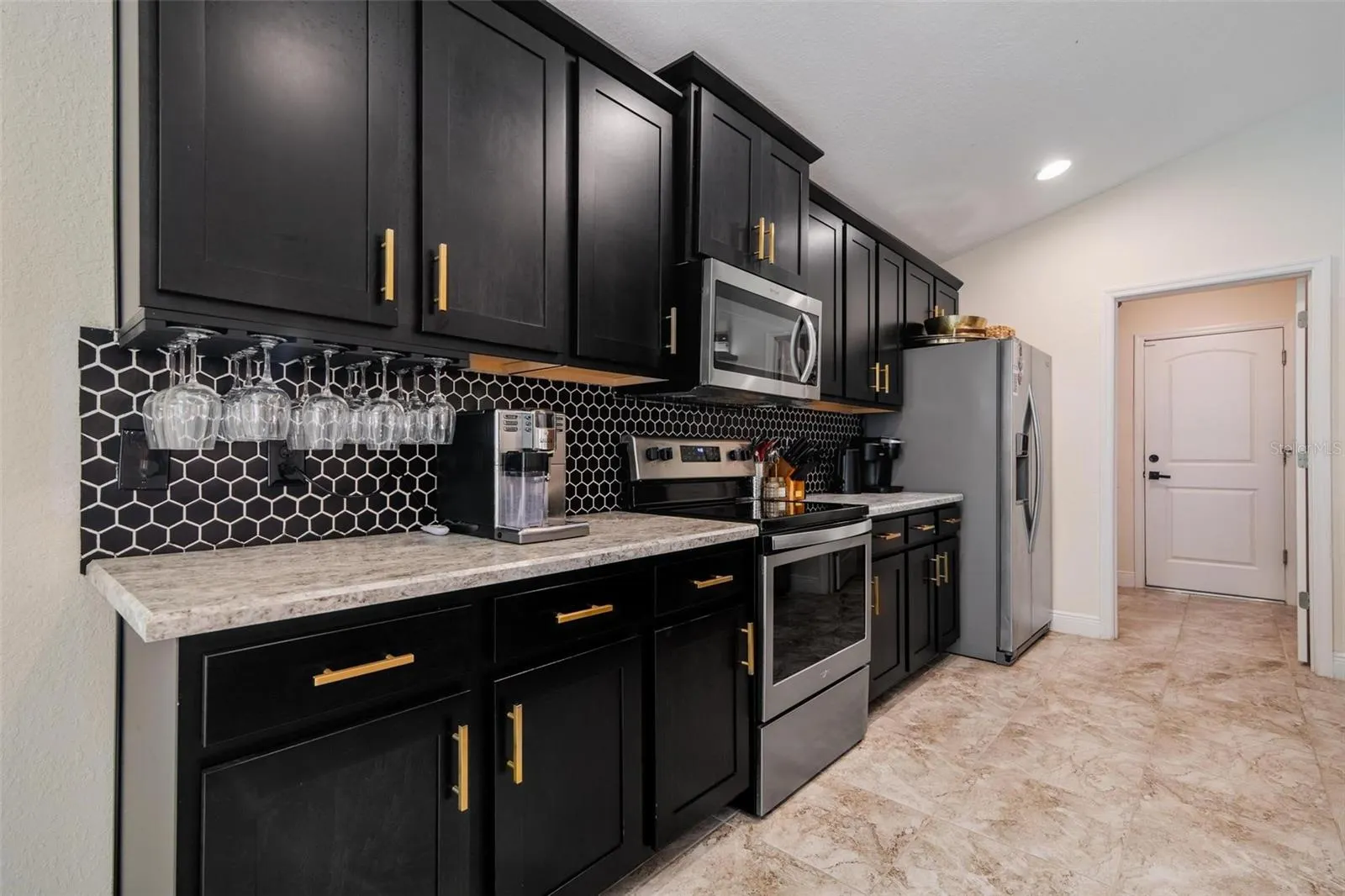 3524 BROWNWOOD TER