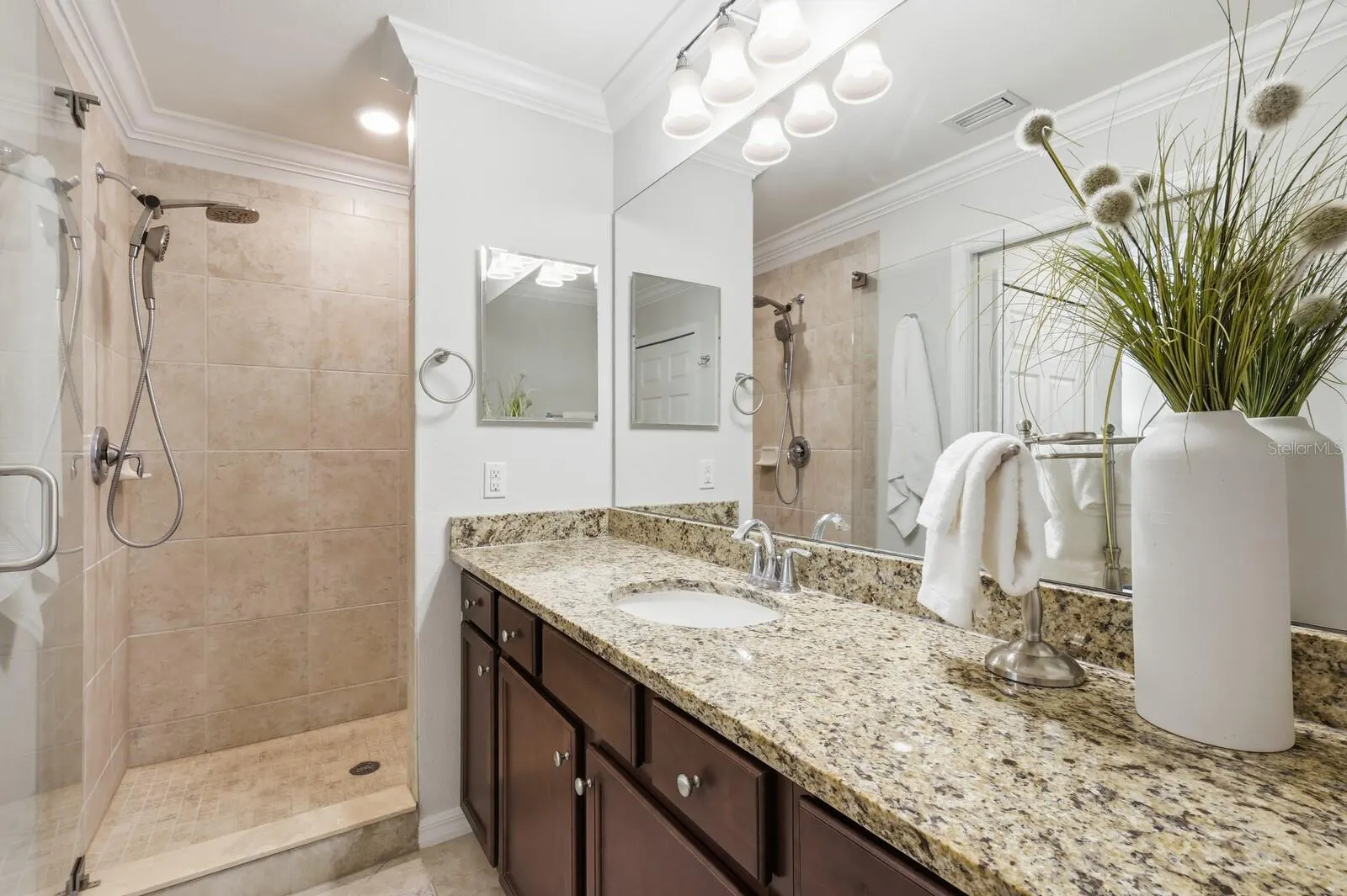 16804 VARDON TER #204, #204