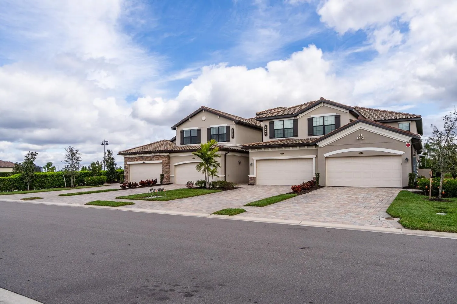 6005 WORSHAM LN #102, #102