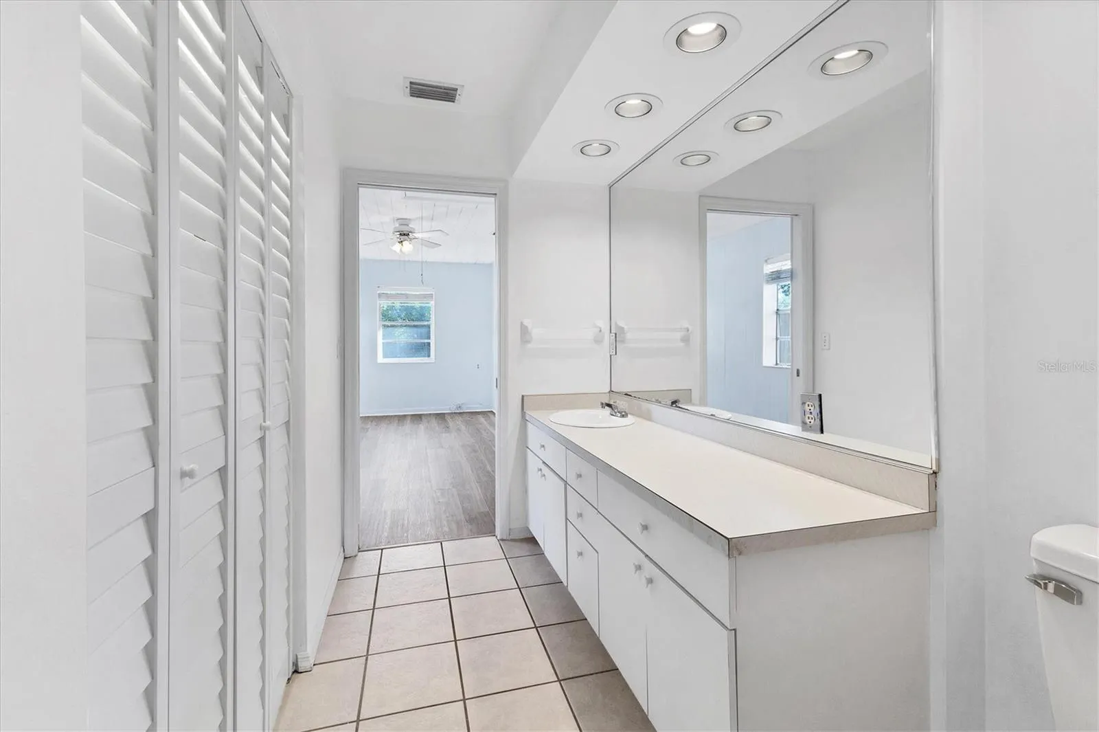2803 10TH AVE W
