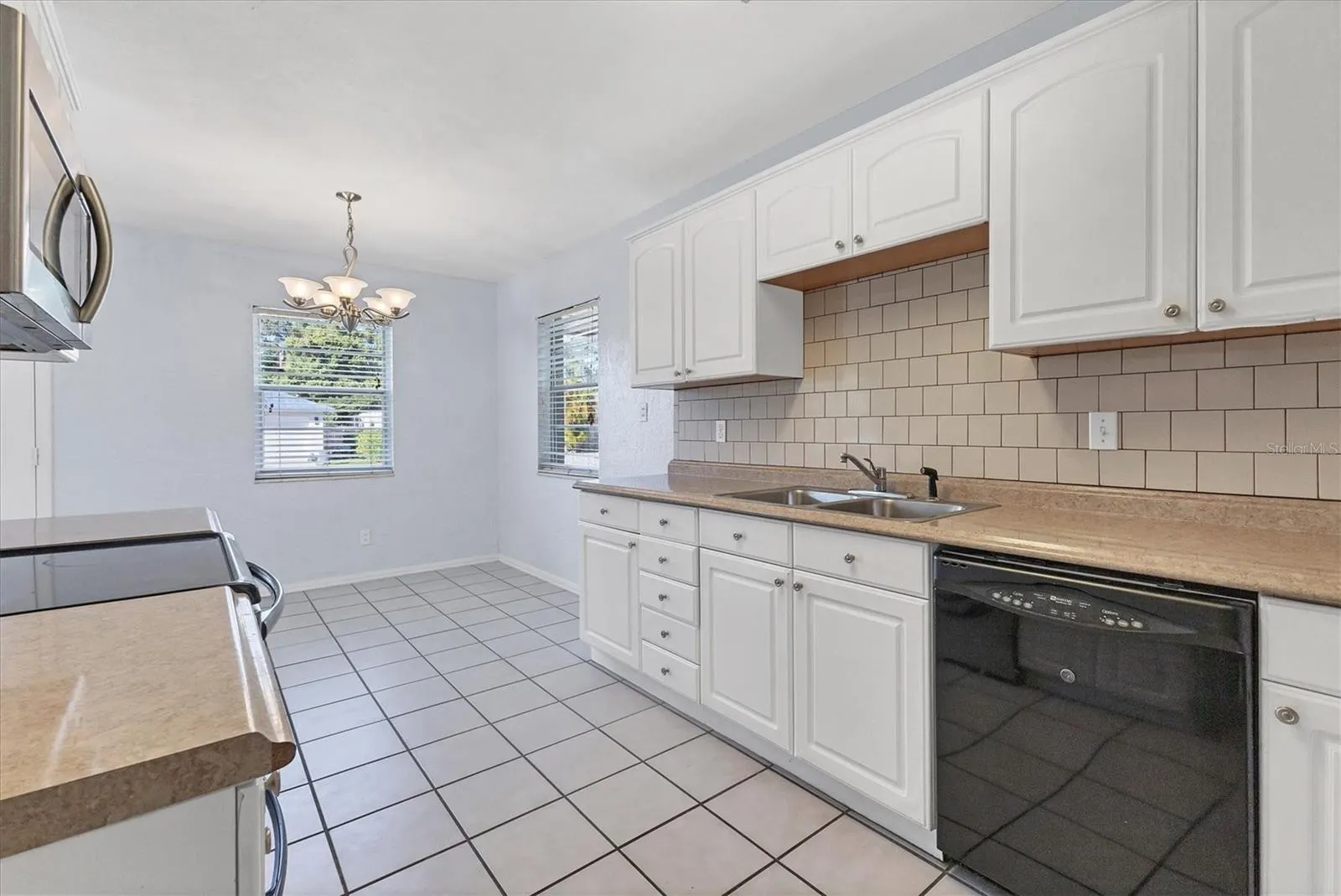 2803 10TH AVE W