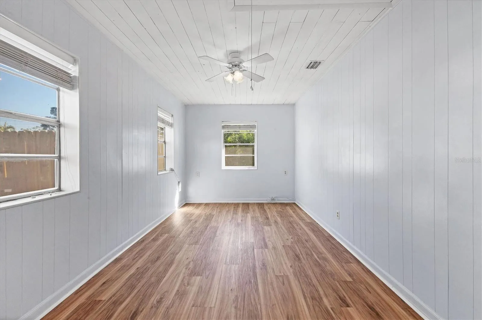 2803 10TH AVE W