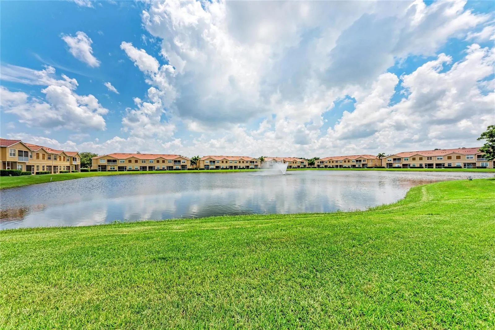 3823 PARKRIDGE CIR #1-101, #1-101