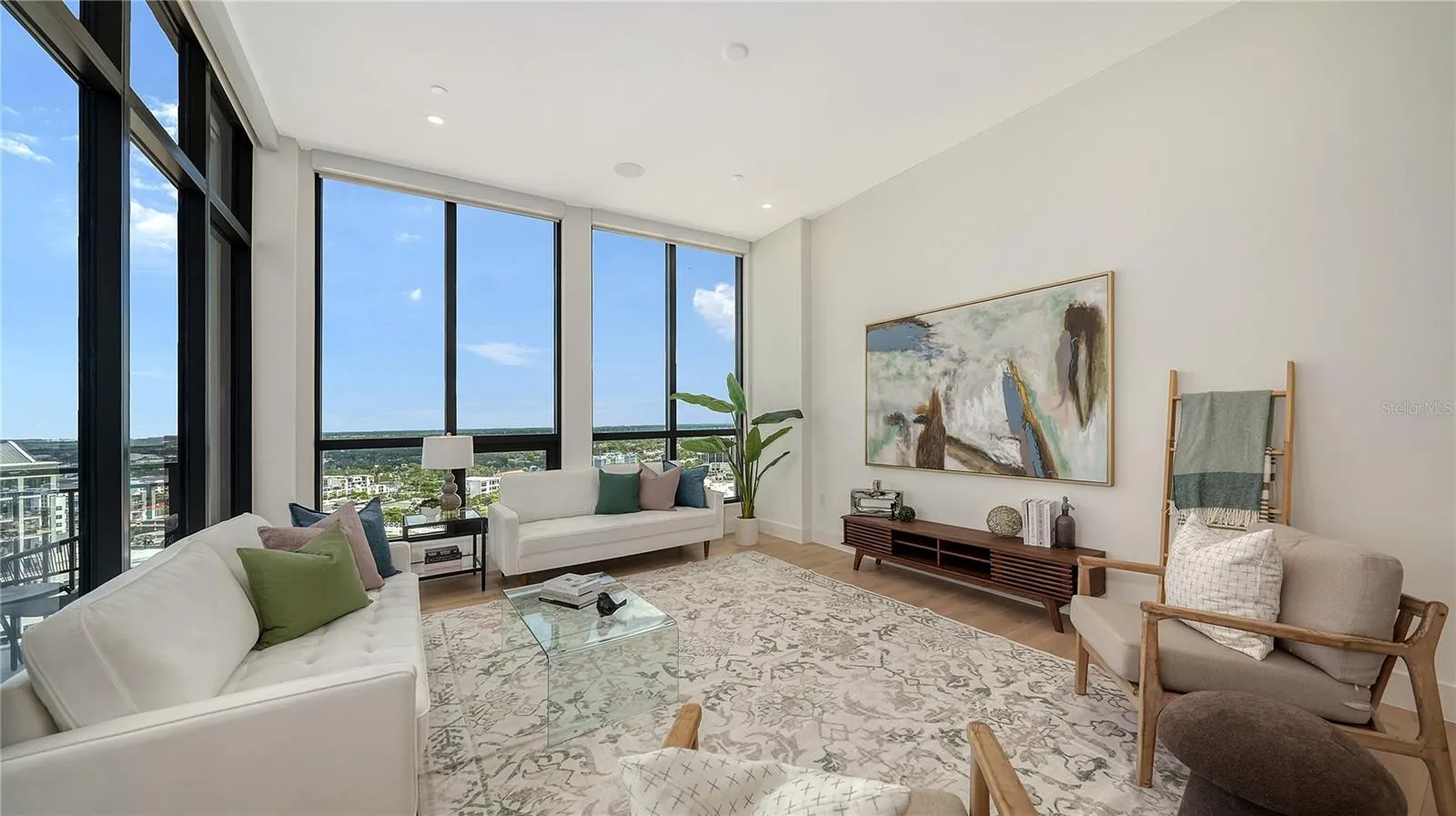 33 S PALM AVE #1702, #1702