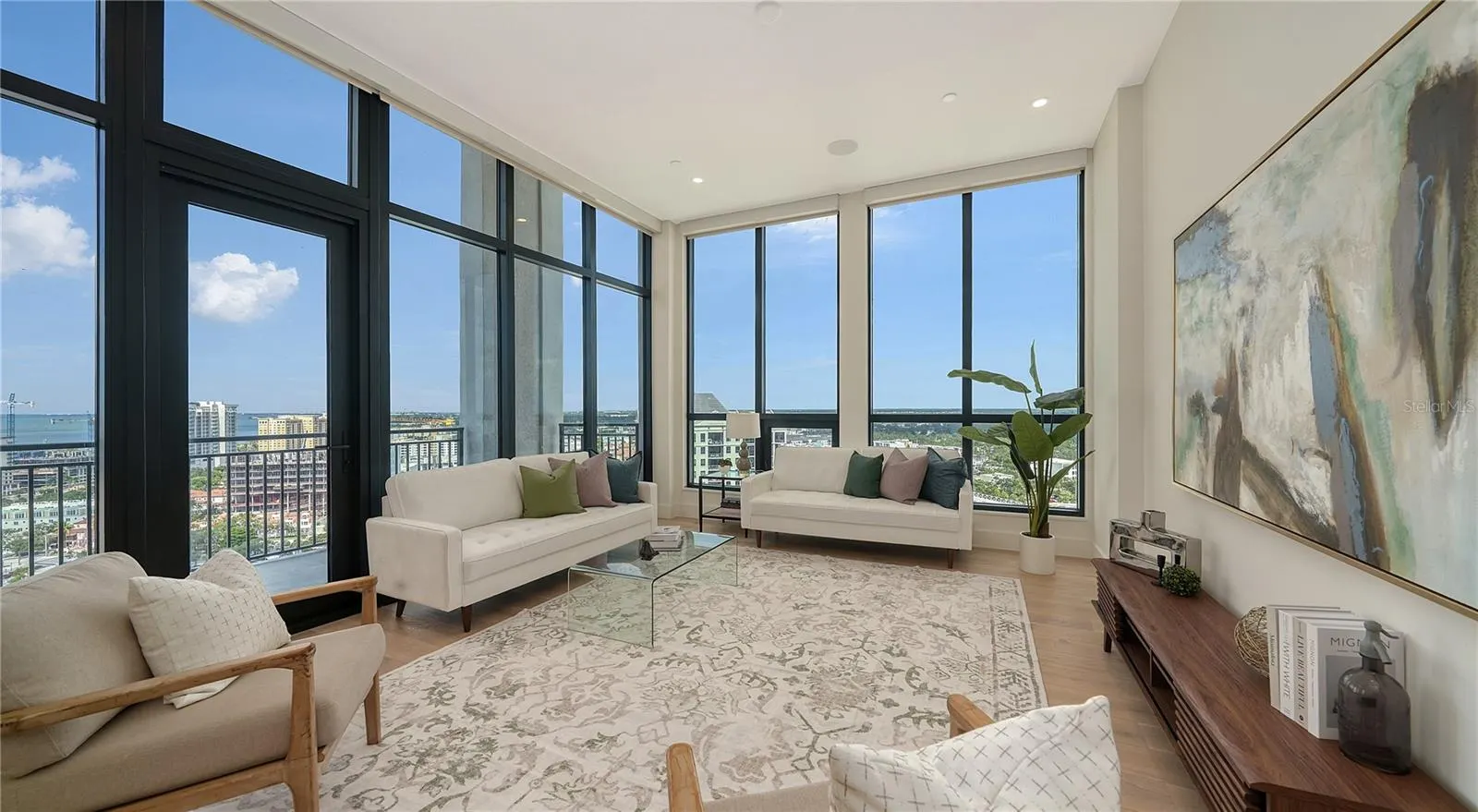 33 S PALM AVE #1702, #1702