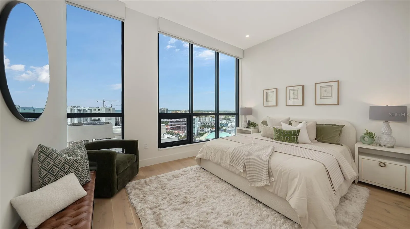 33 S PALM AVE #1702, #1702