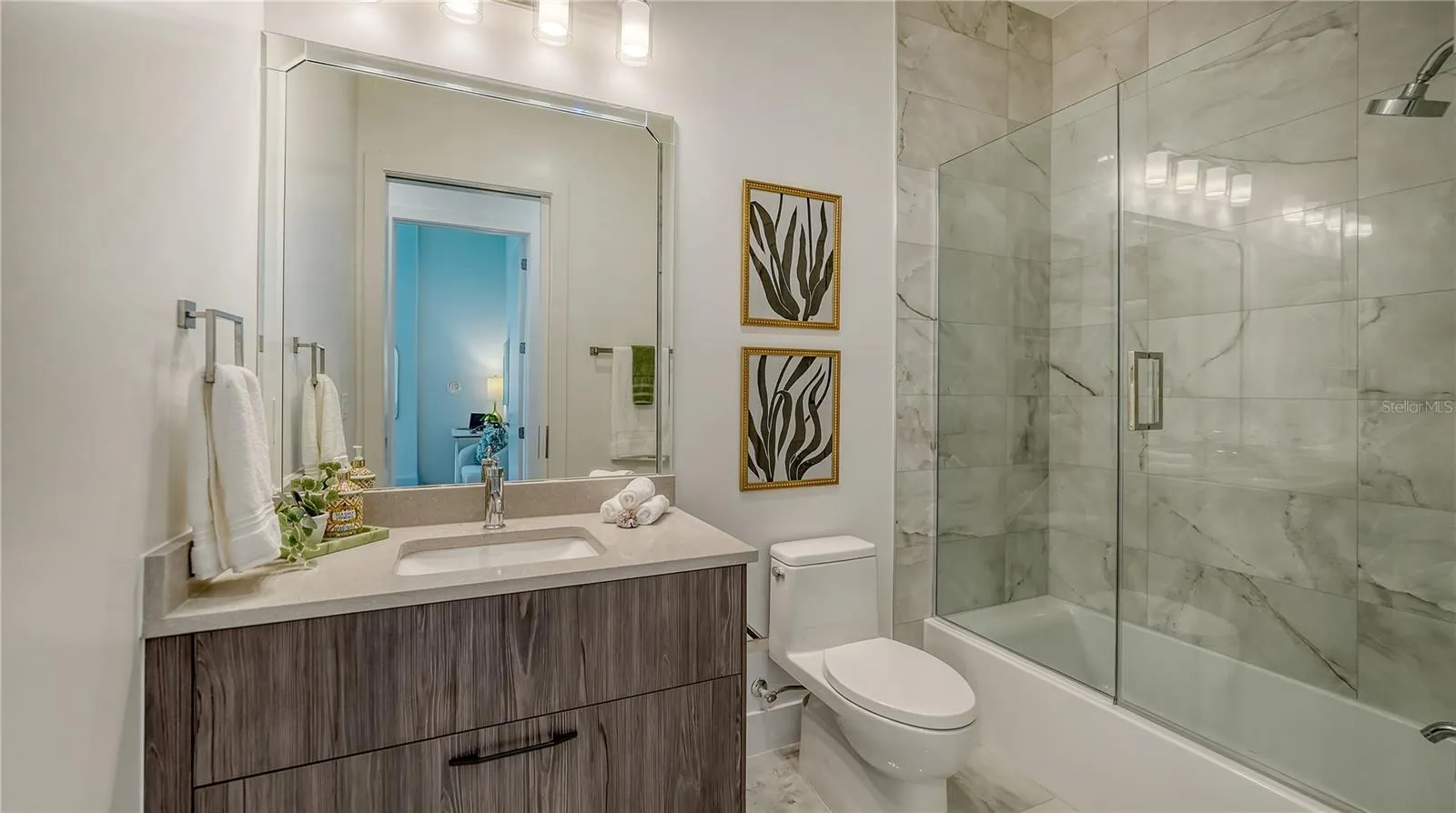 33 S PALM AVE #1702, #1702