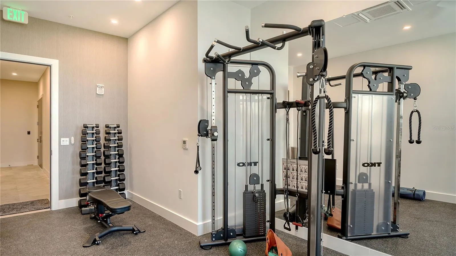 33 S PALM AVE #1702, #1702