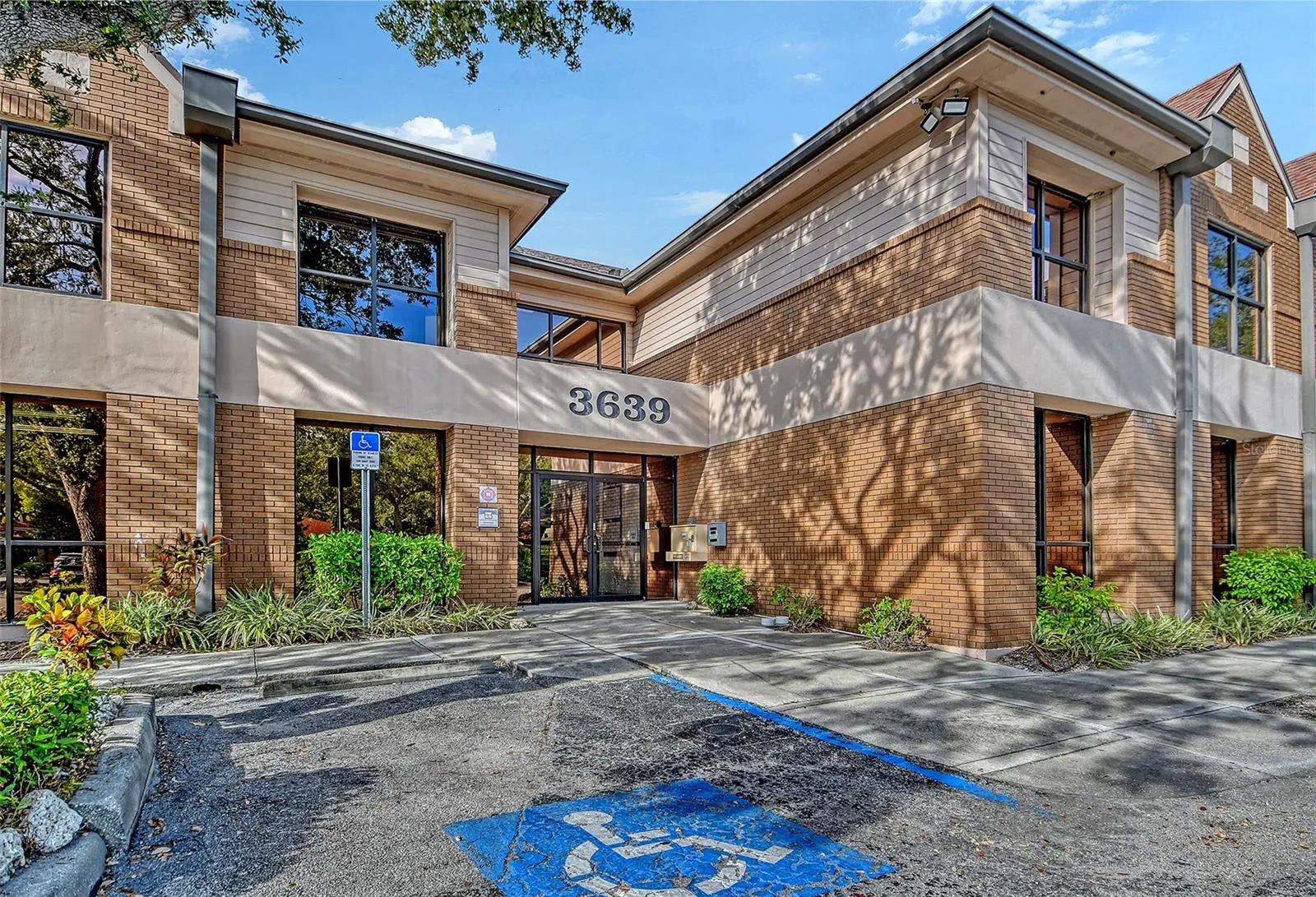 3639 CORTEZ RD W