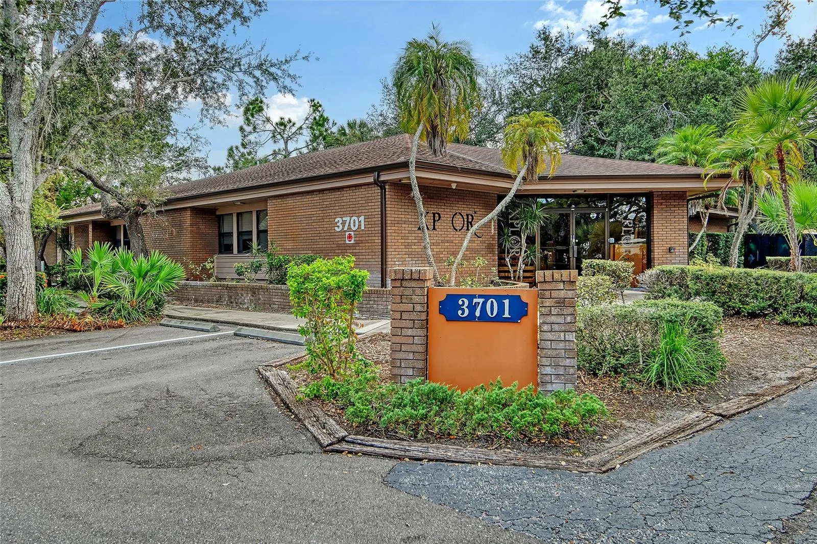 3639 CORTEZ RD W