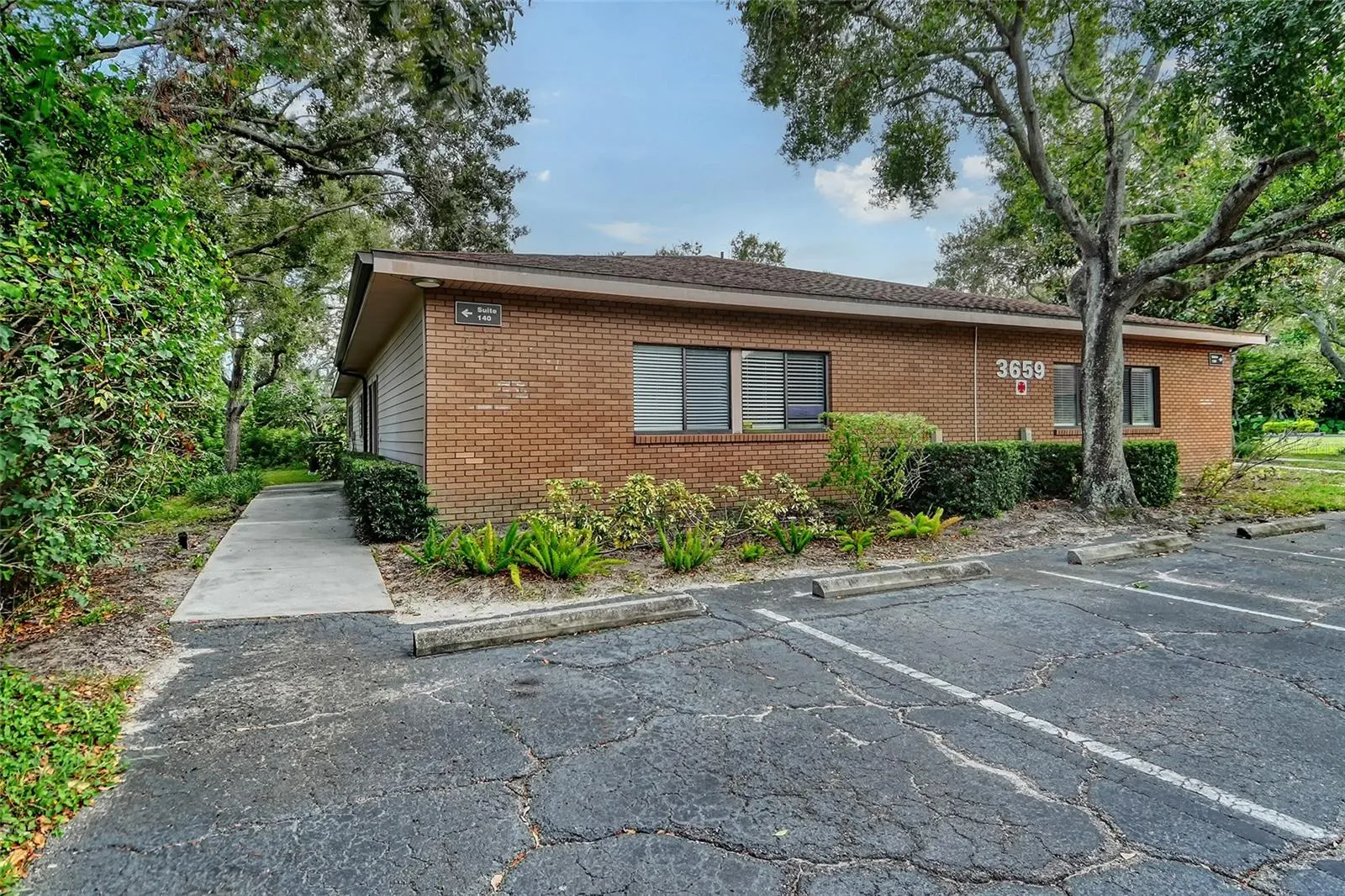 3639 CORTEZ RD W