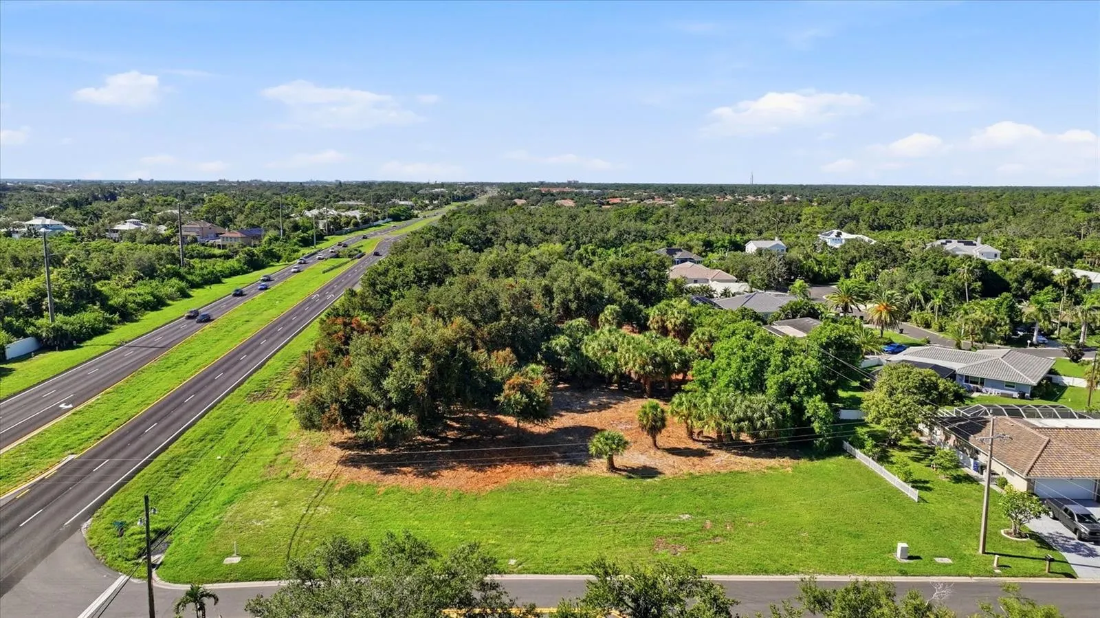 2099 S TAMIAMI TRL