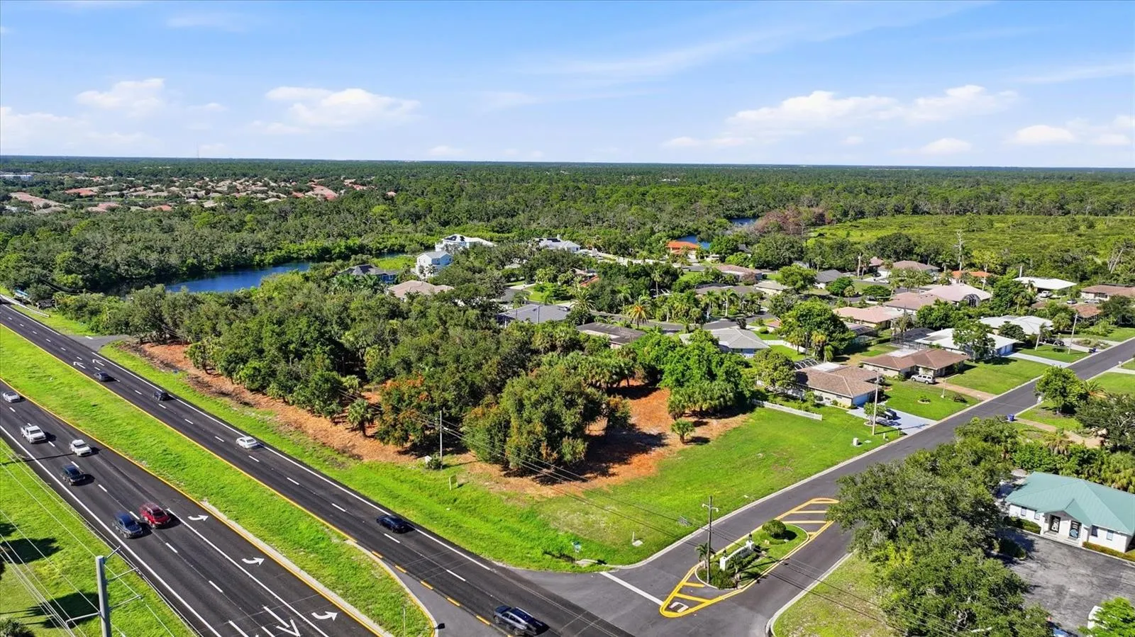 2099 S TAMIAMI TRL