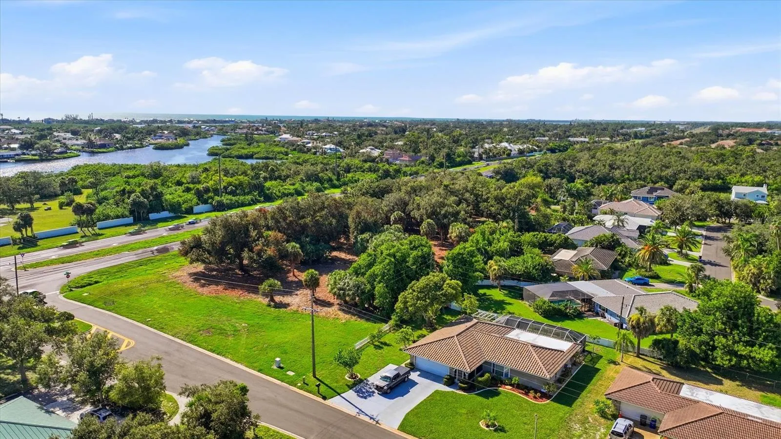 2099 S TAMIAMI TRL