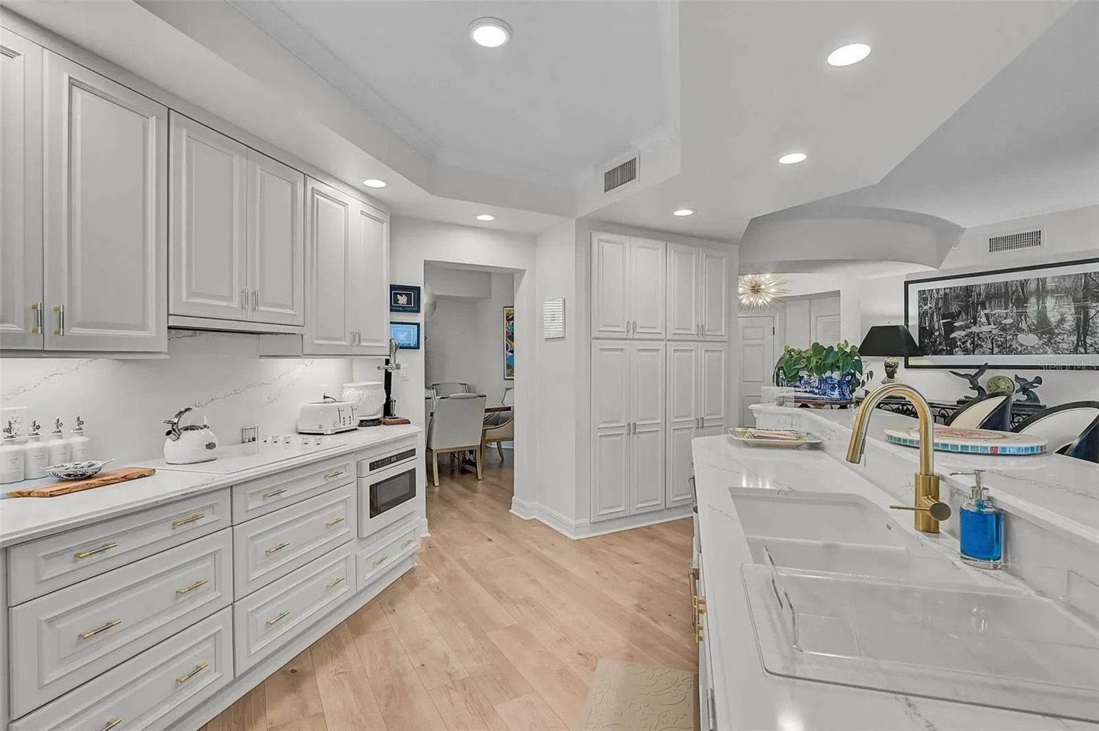385 N POINT RD #304 #304