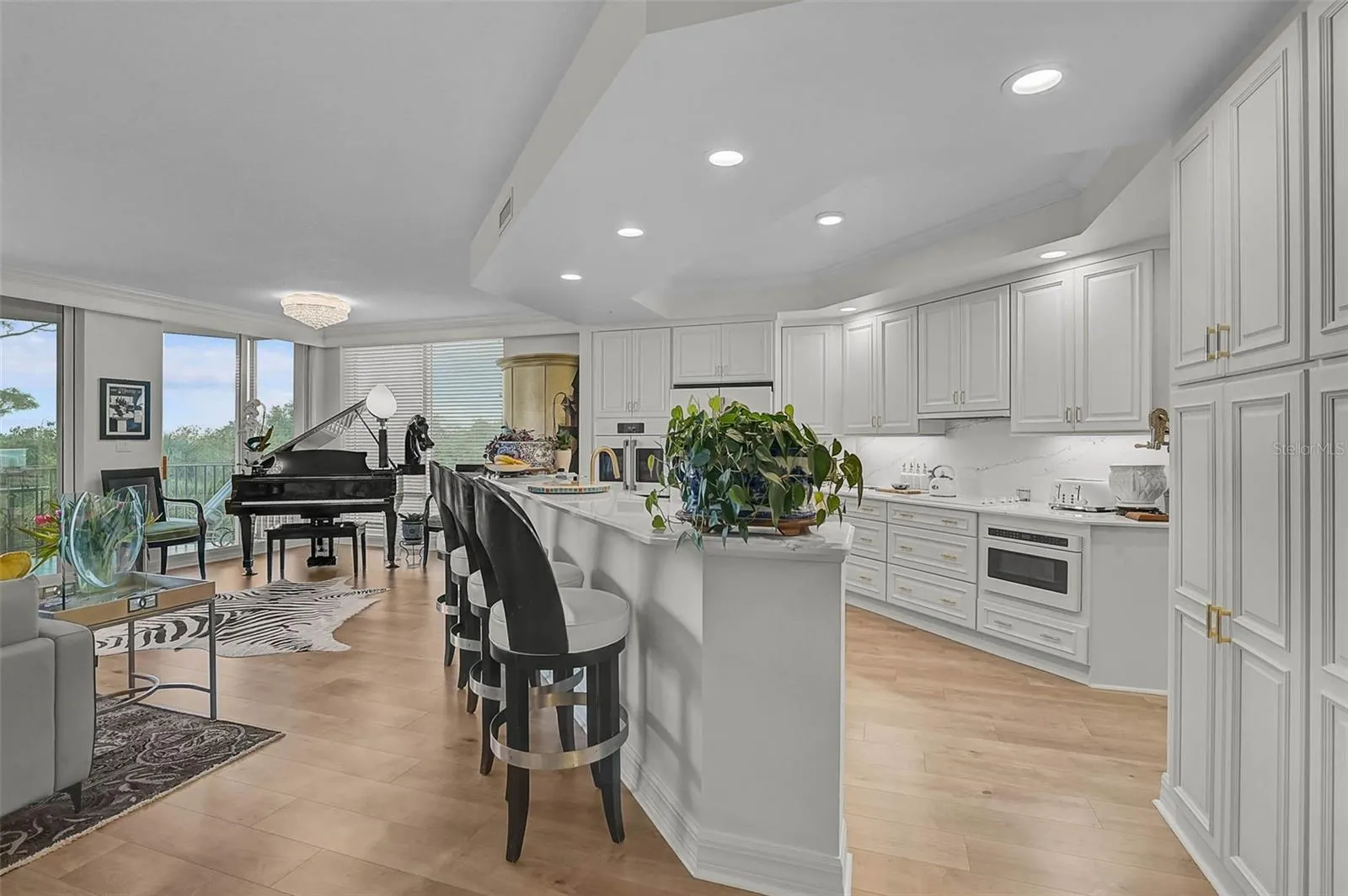 385 N POINT RD #304 #304