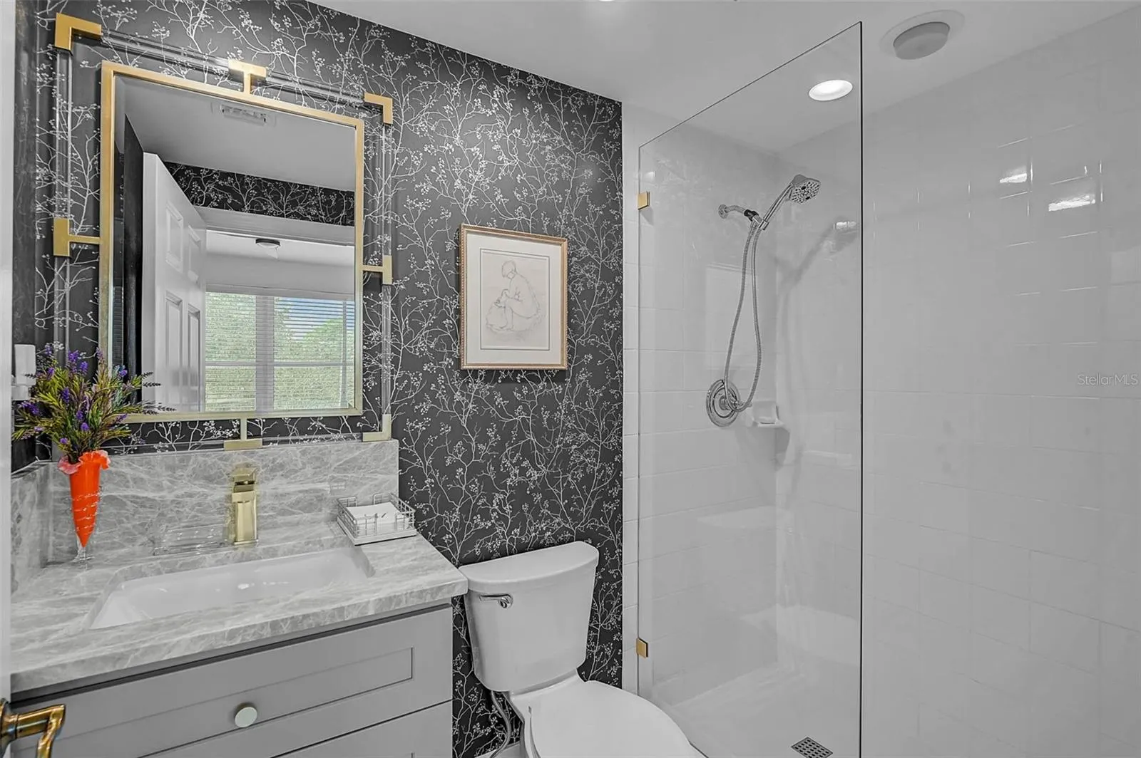 385 N POINT RD #304 #304