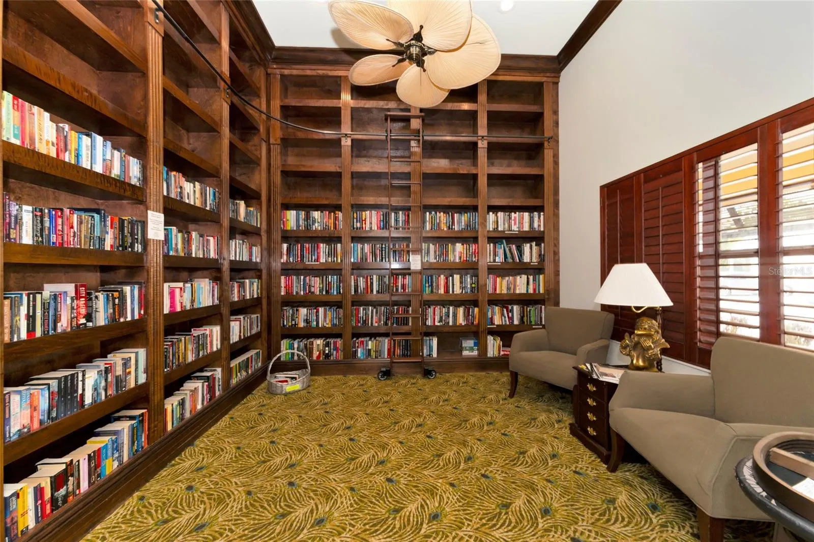 242 HIDDEN BAY DR #602 #602