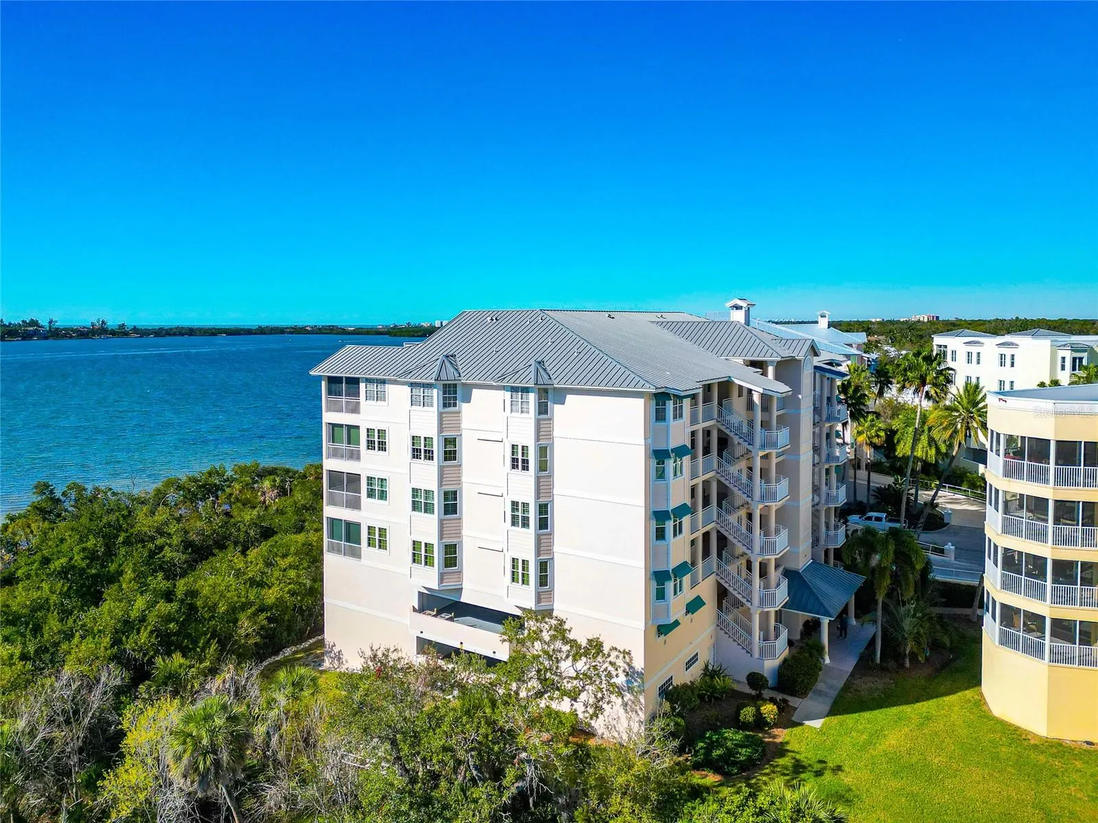 242 HIDDEN BAY DR #602 #602