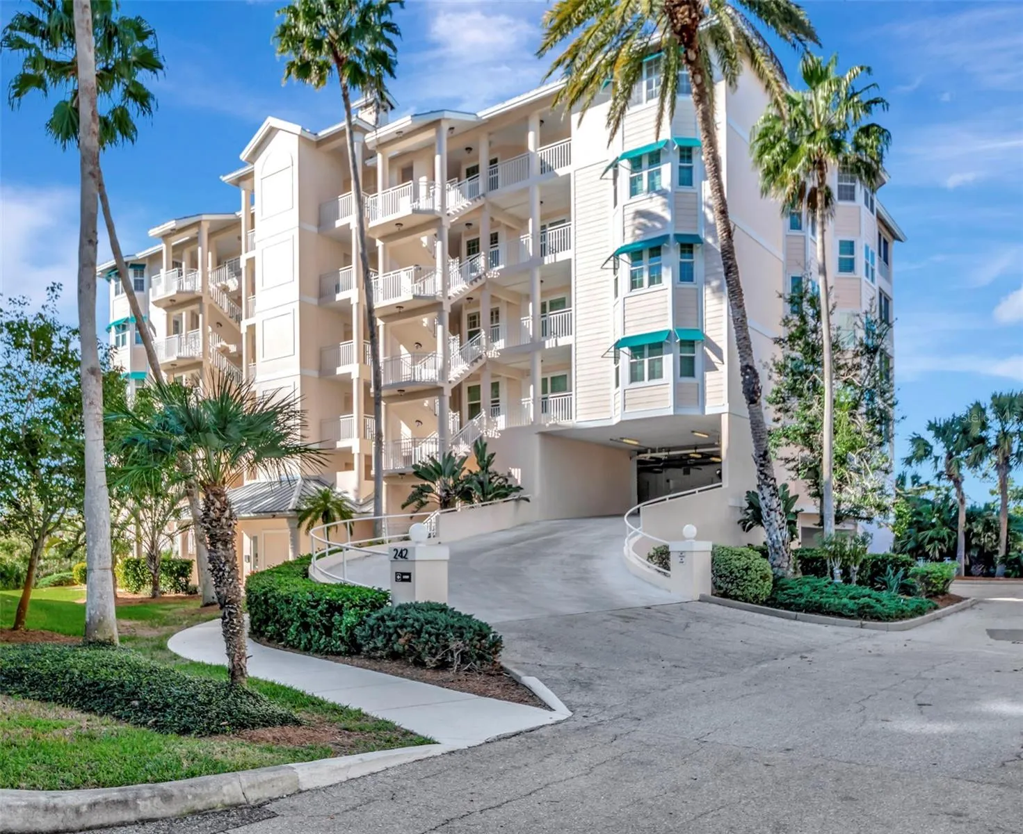 242 HIDDEN BAY DR #602 #602