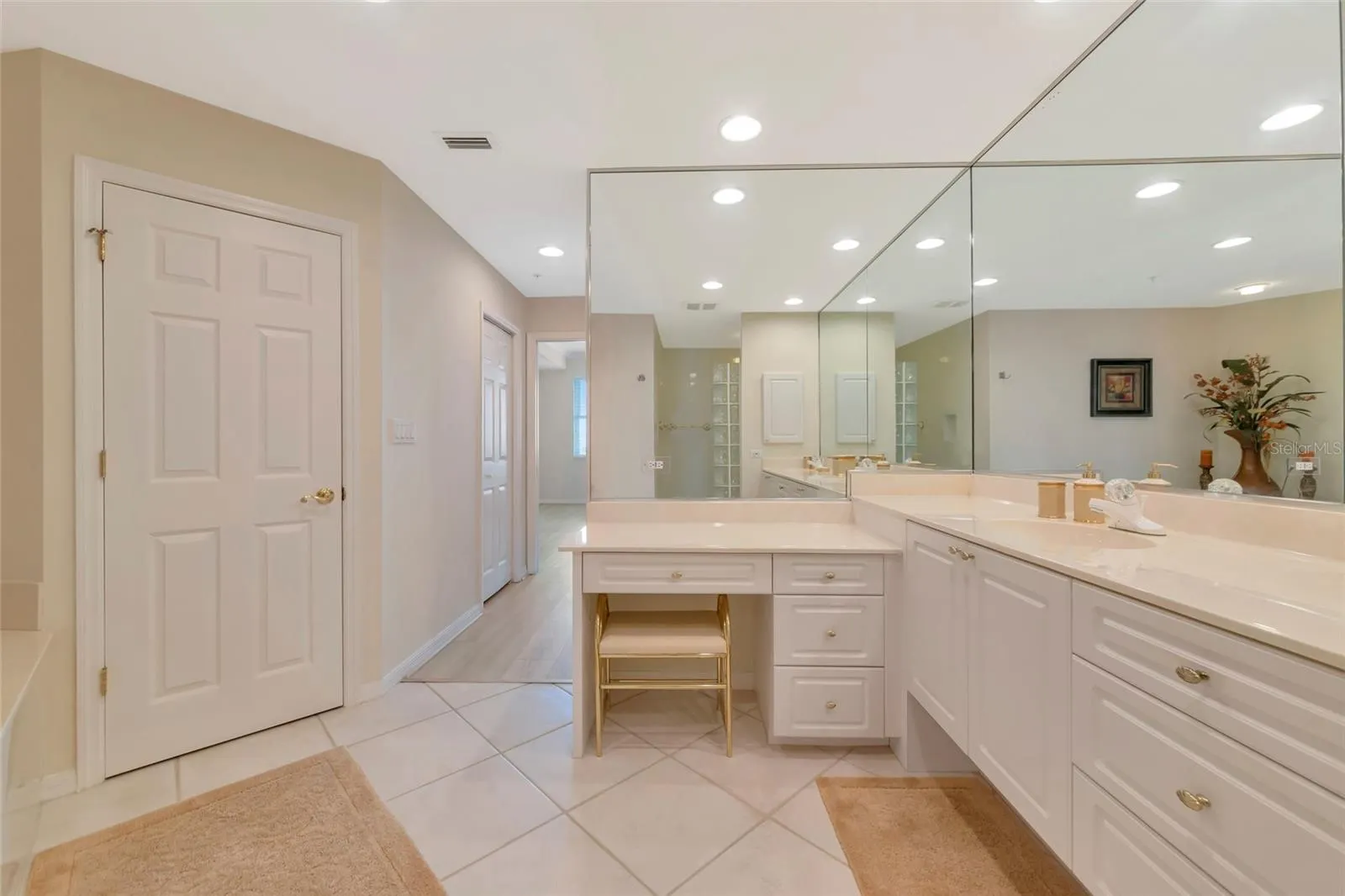 242 HIDDEN BAY DR #602 #602
