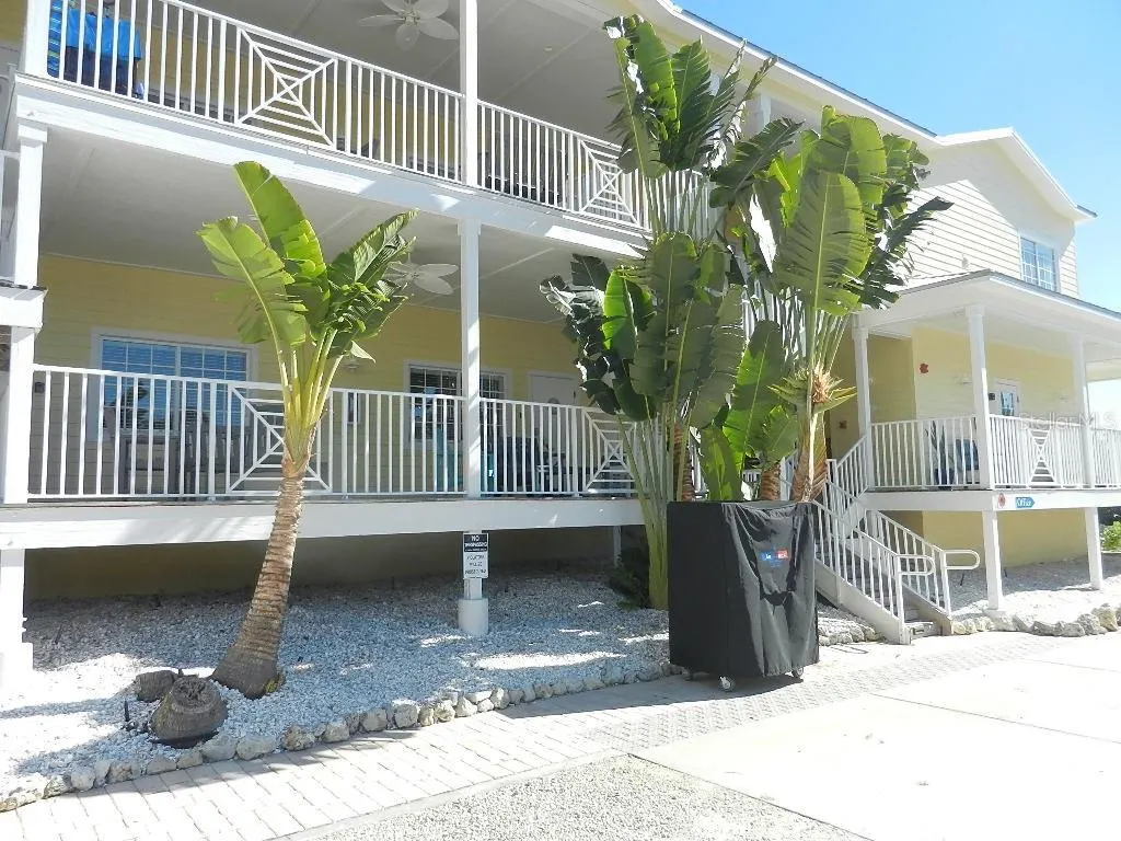 6732 SARASEA CIR #104C #104C