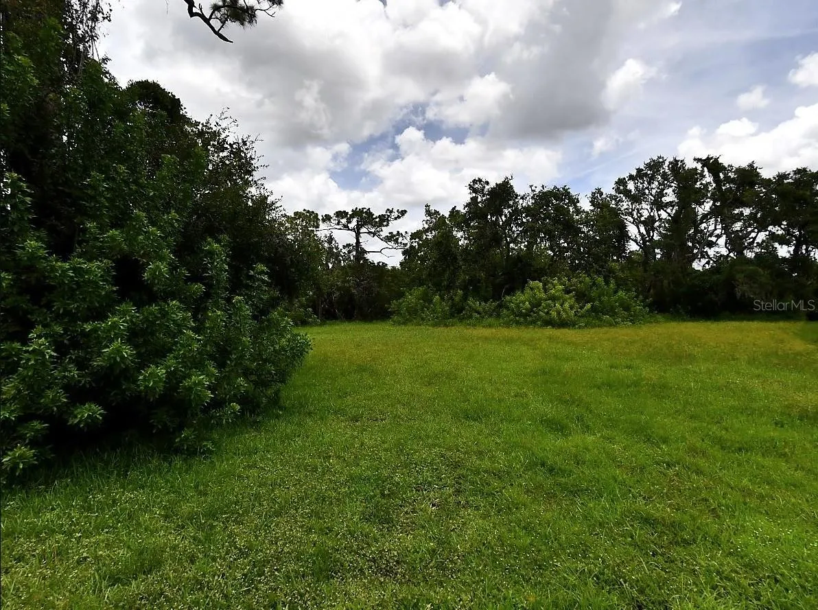 410 BLUE GARDEN LN