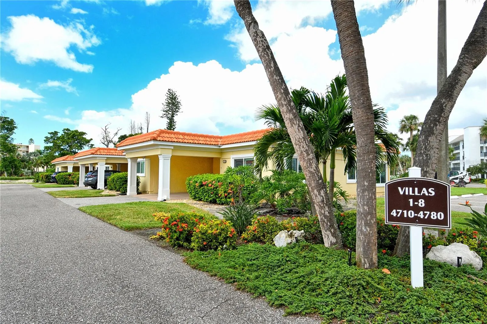 4750 GULF OF MEXICO DR #Villa 8 #Villa 8
