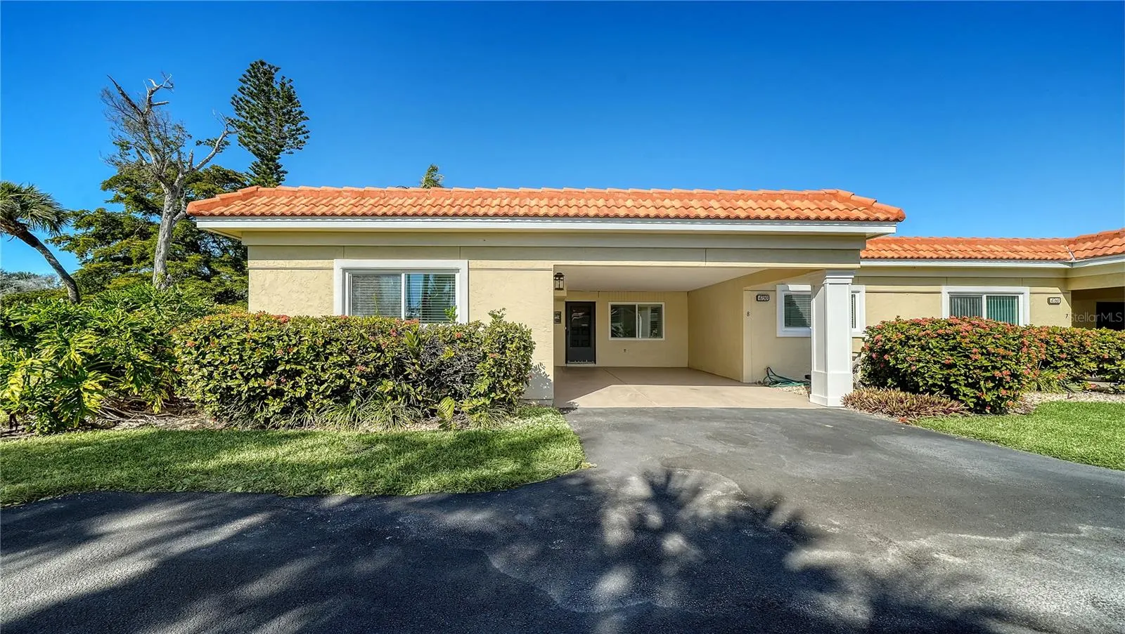 4750 GULF OF MEXICO DR #Villa 8 #Villa 8