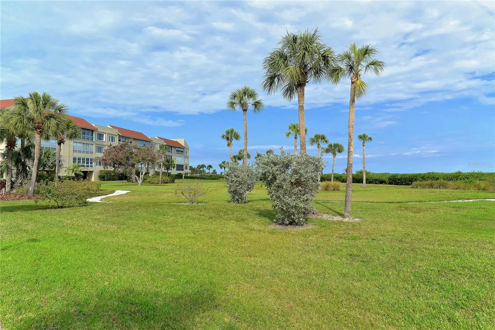 4750 GULF OF MEXICO DR #Villa 8 #Villa 8