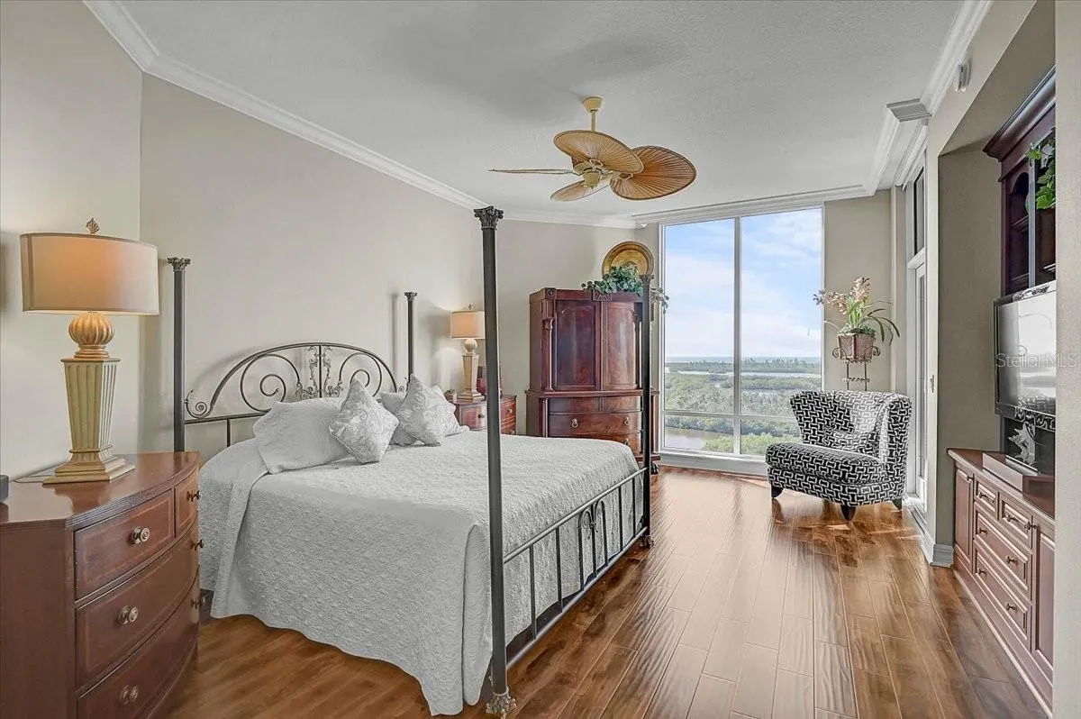 401 N POINT RD #1001 #1001