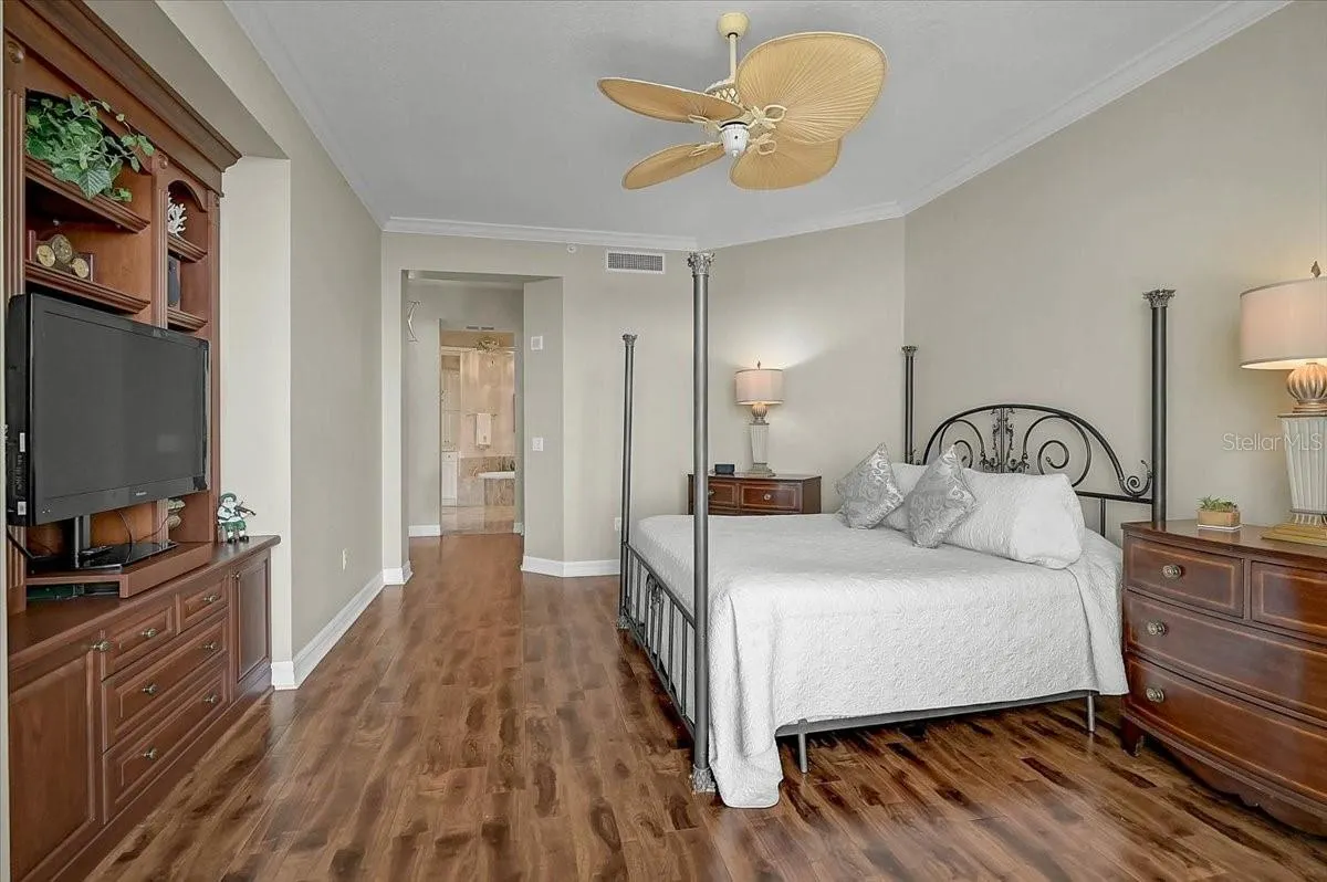 401 N POINT RD #1001 #1001