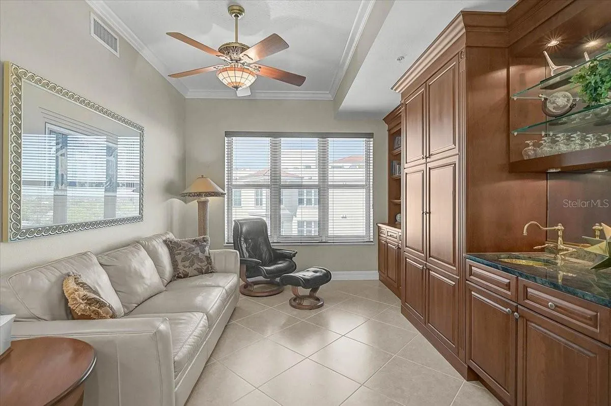 401 N POINT RD #1001 #1001