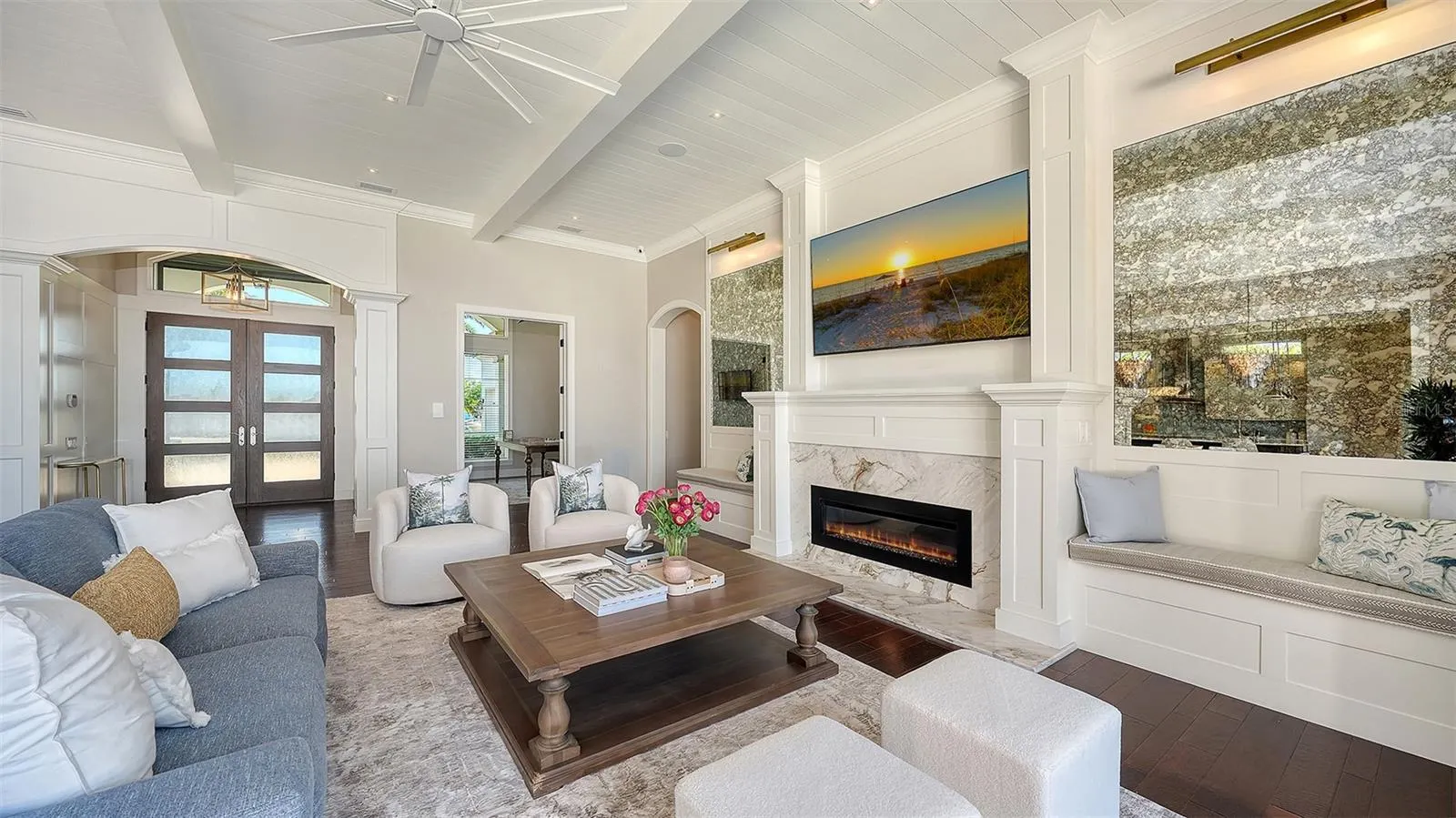 313 LOOKOUT POINT DR