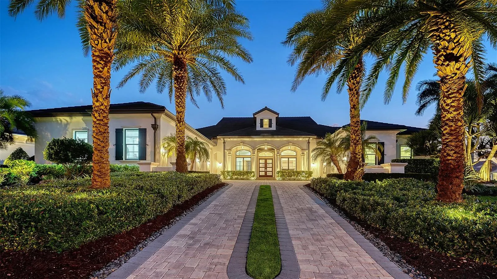 313 LOOKOUT POINT DR