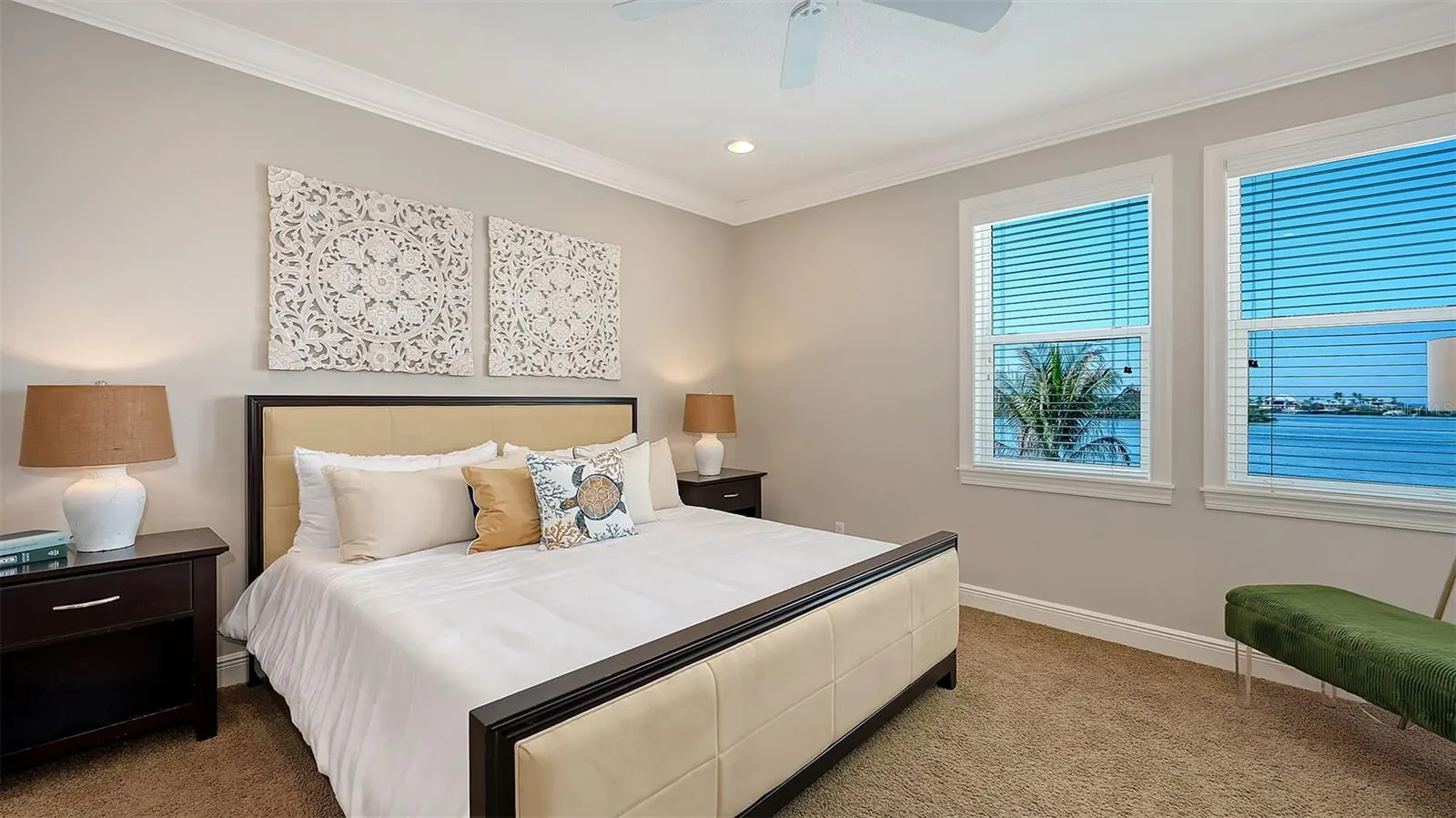 313 LOOKOUT POINT DR