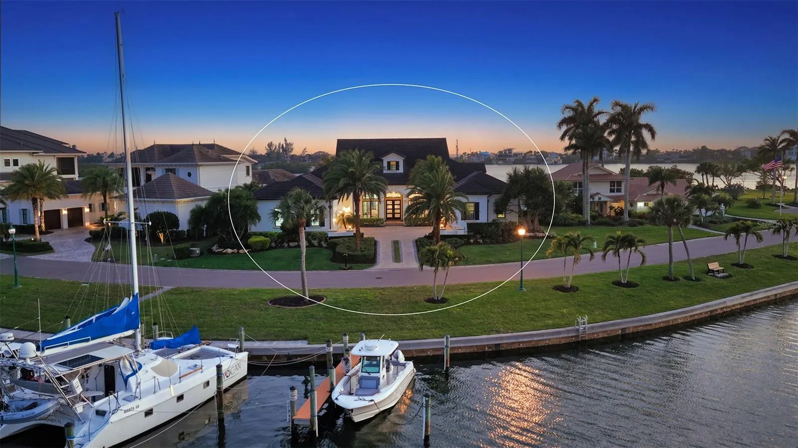 313 LOOKOUT POINT DR