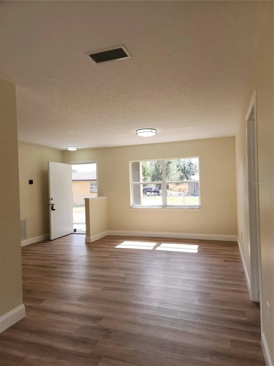 1652 SW HARLEM CIR