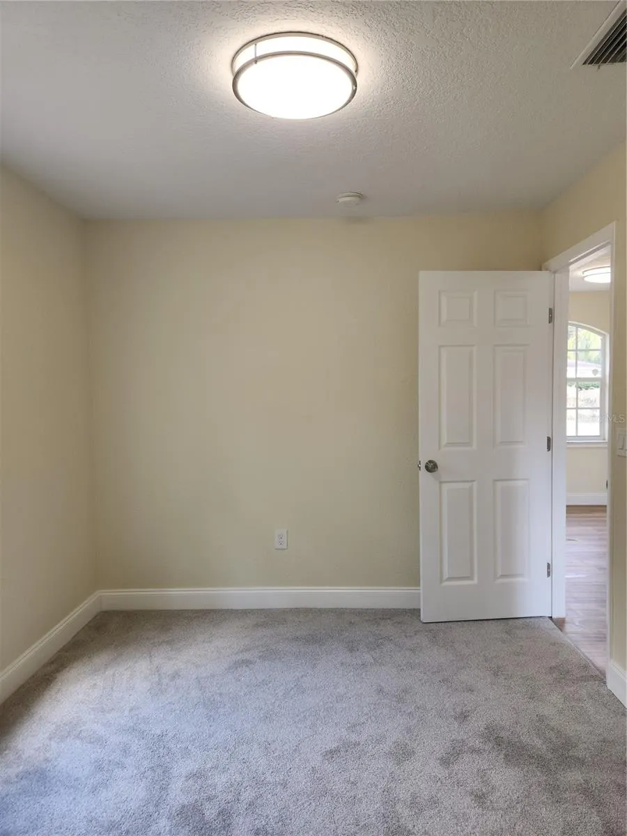 1652 SW HARLEM CIR