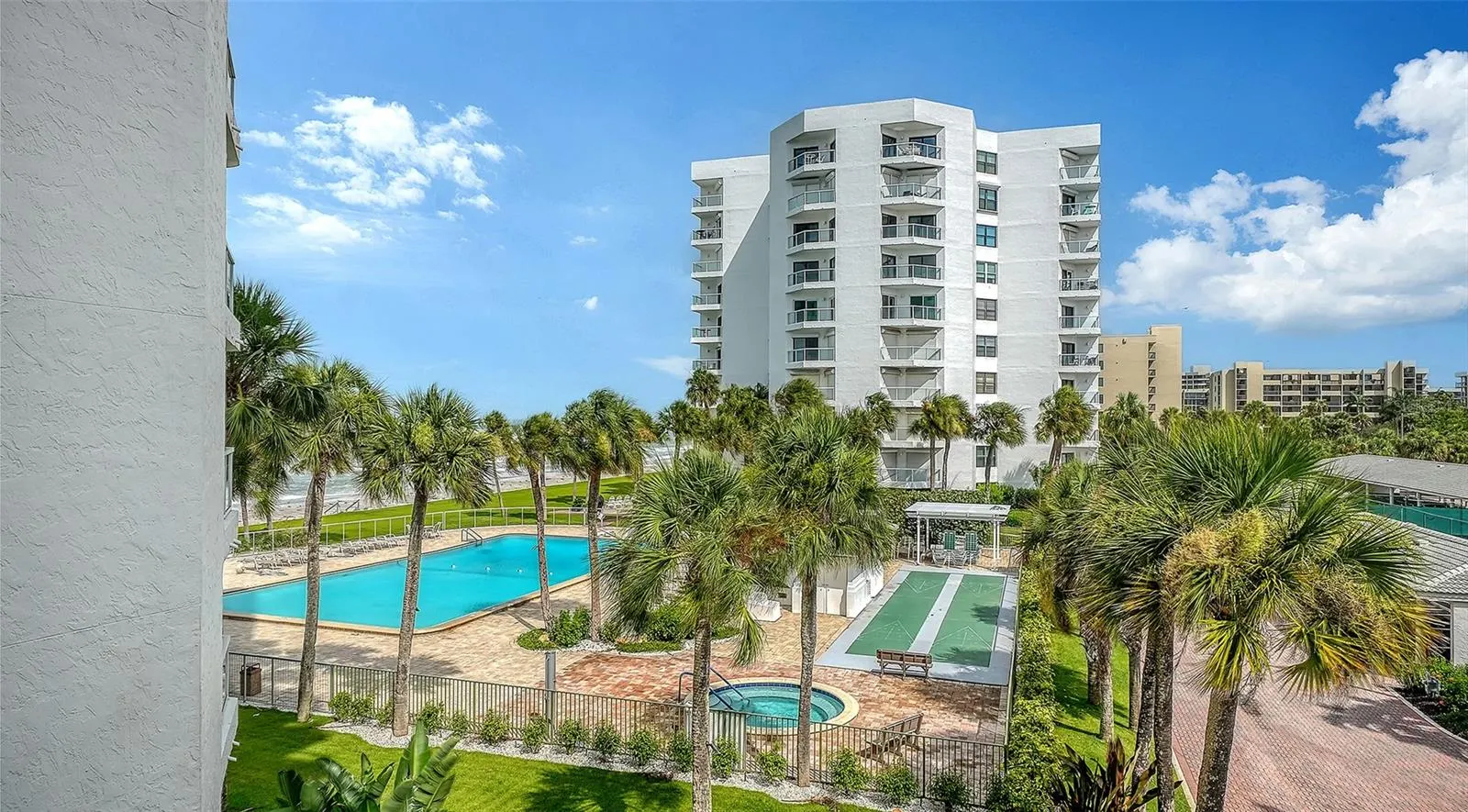 1000 LONGBOAT CLUB RD #304 #304