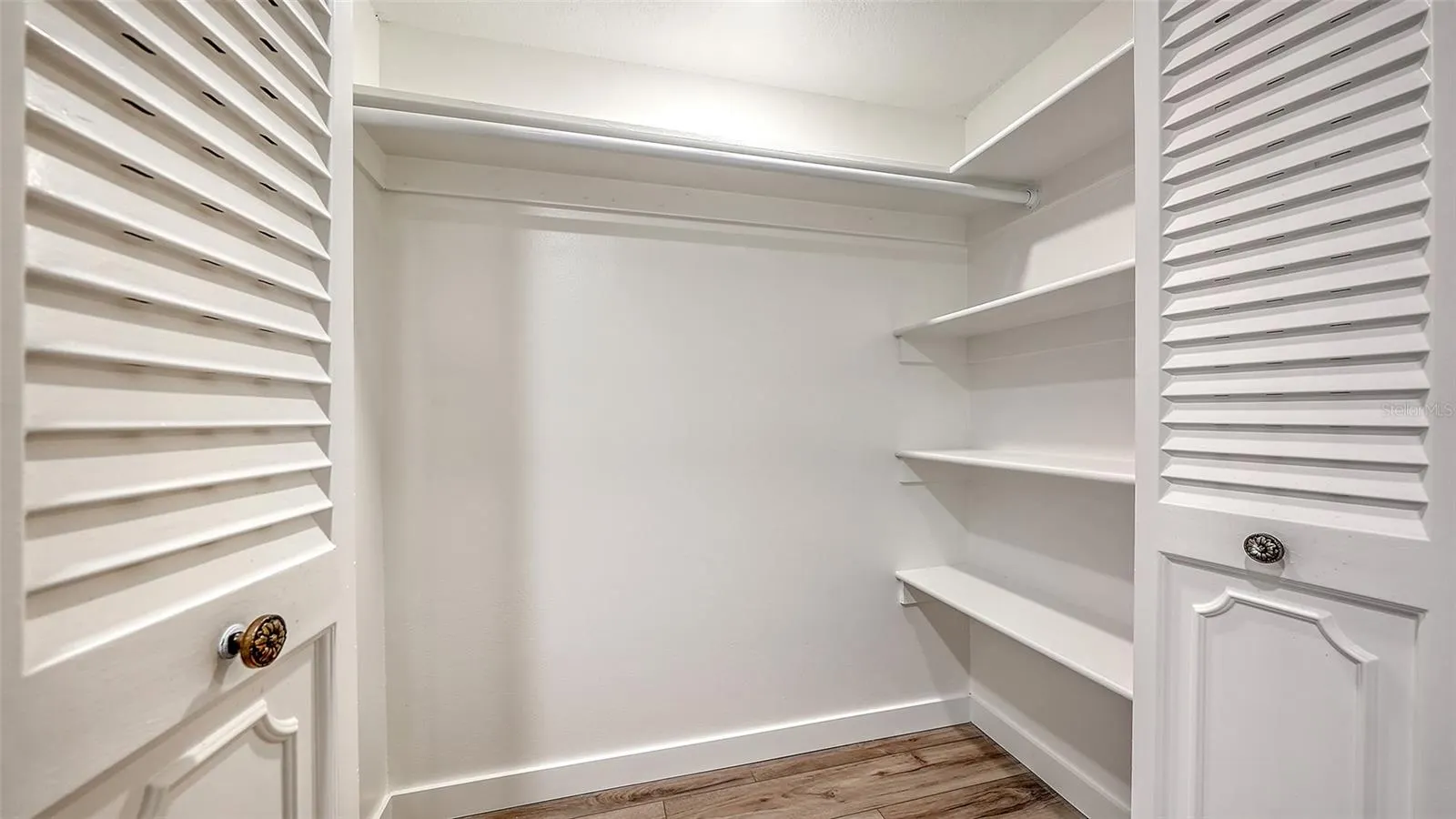 1000 LONGBOAT CLUB RD #304 #304