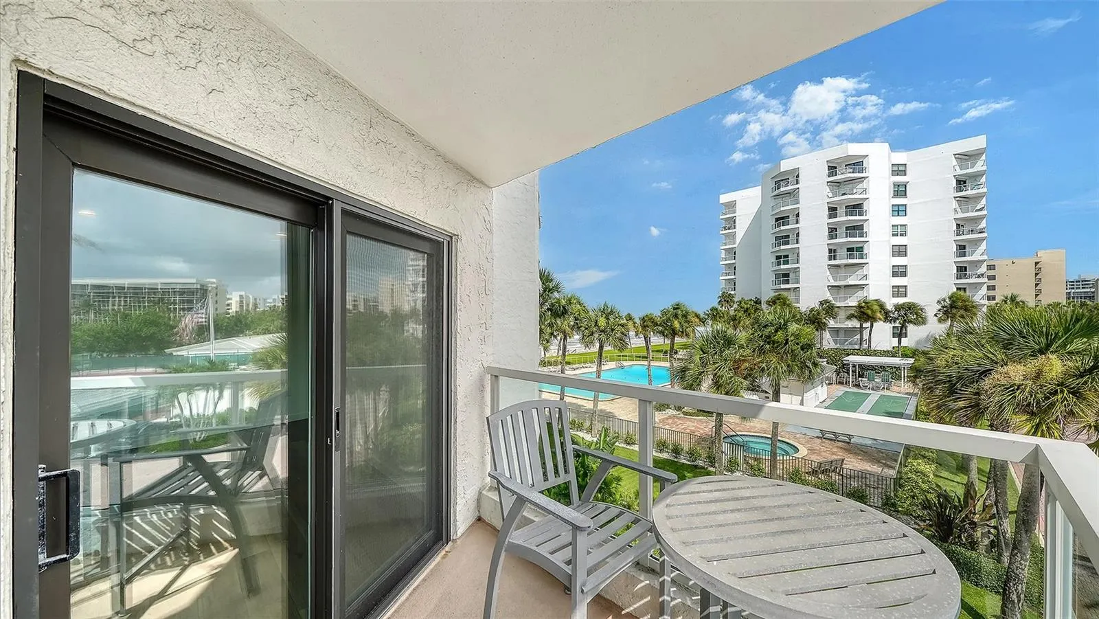 1000 LONGBOAT CLUB RD #304 #304