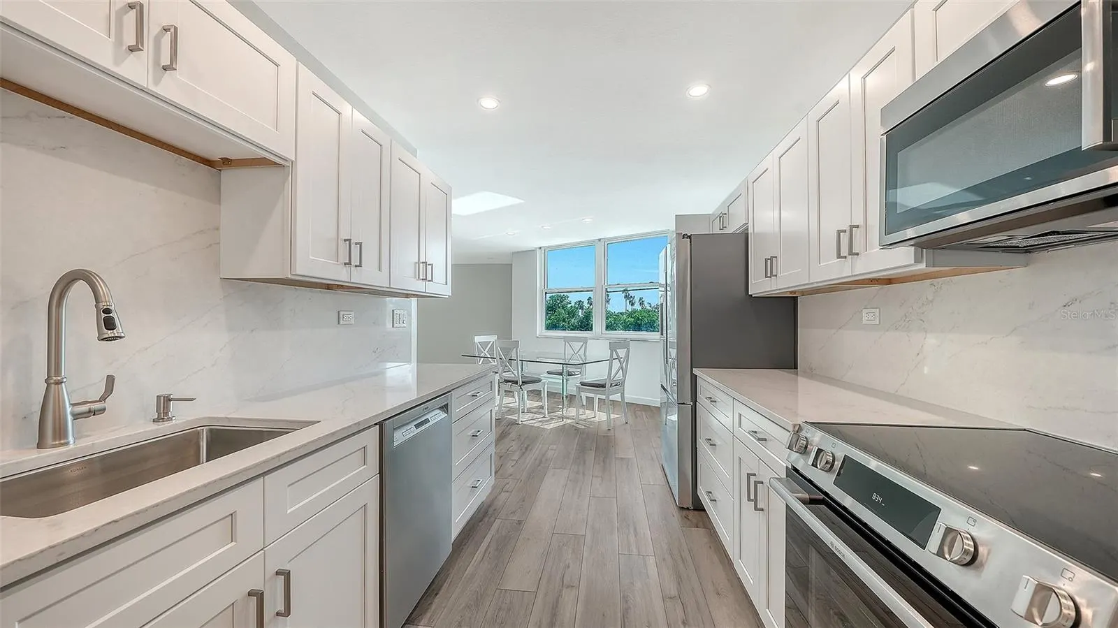 1000 LONGBOAT CLUB RD #304 #304