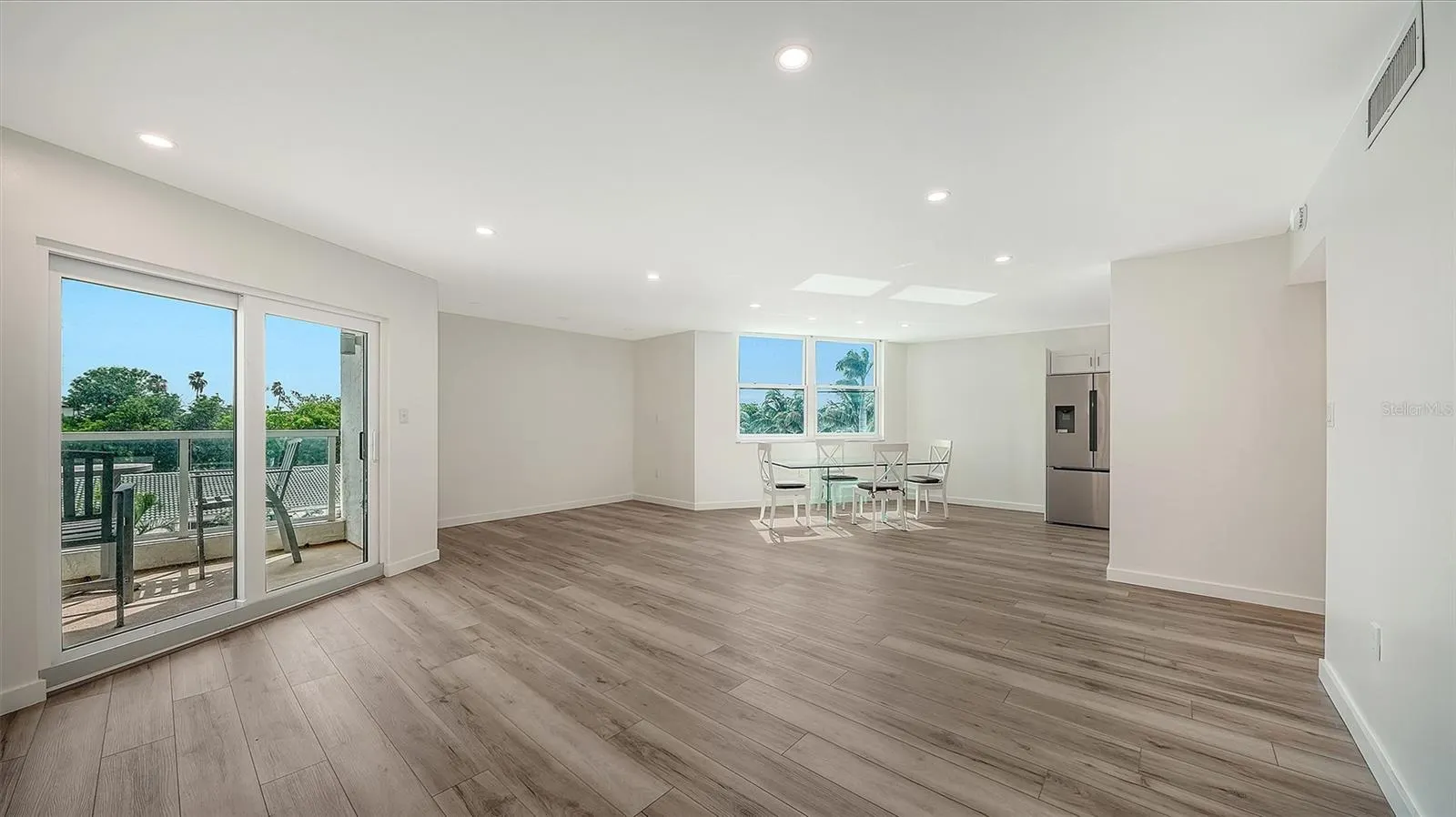 1000 LONGBOAT CLUB RD #304 #304