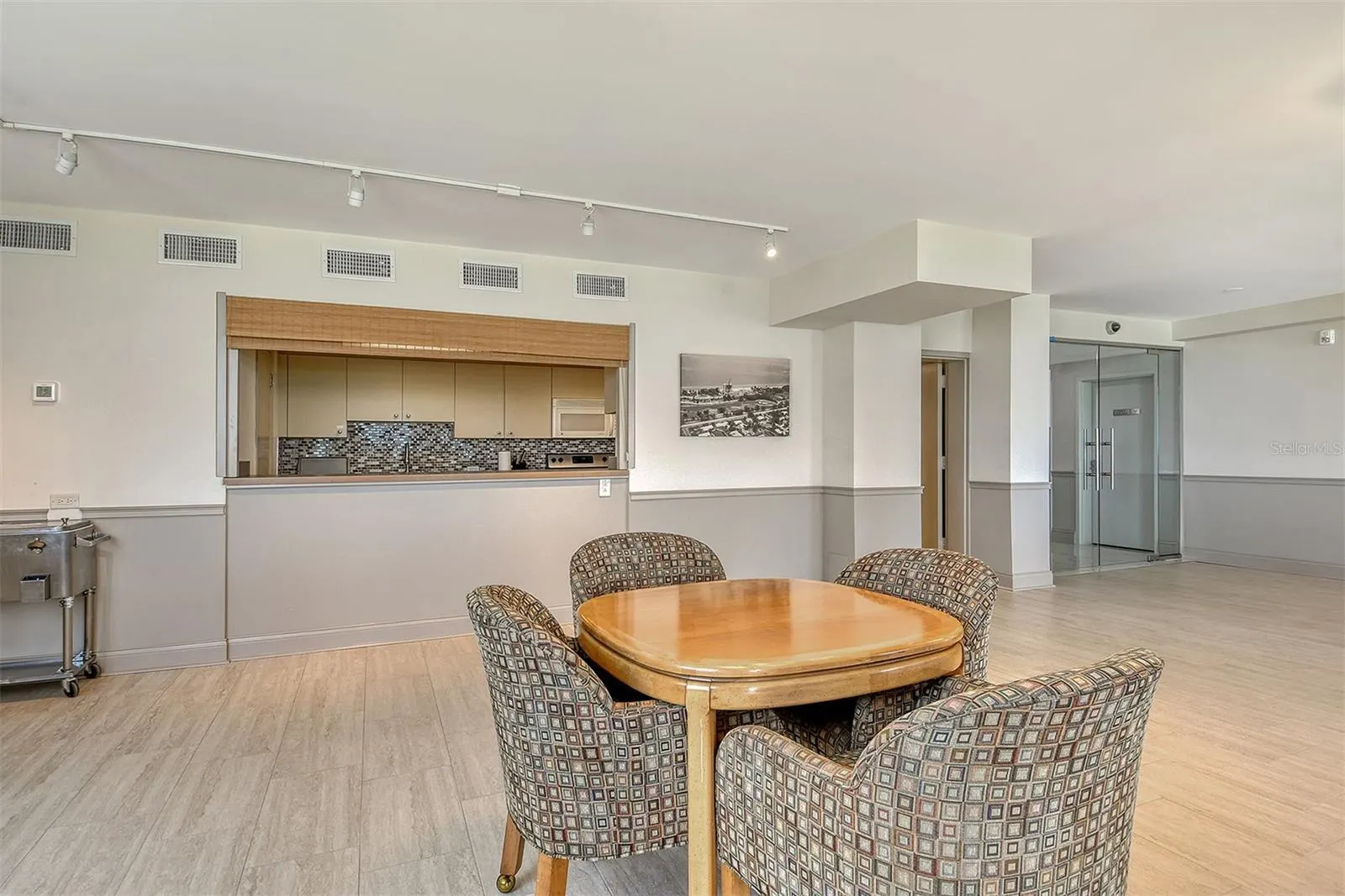 1000 LONGBOAT CLUB RD #304 #304