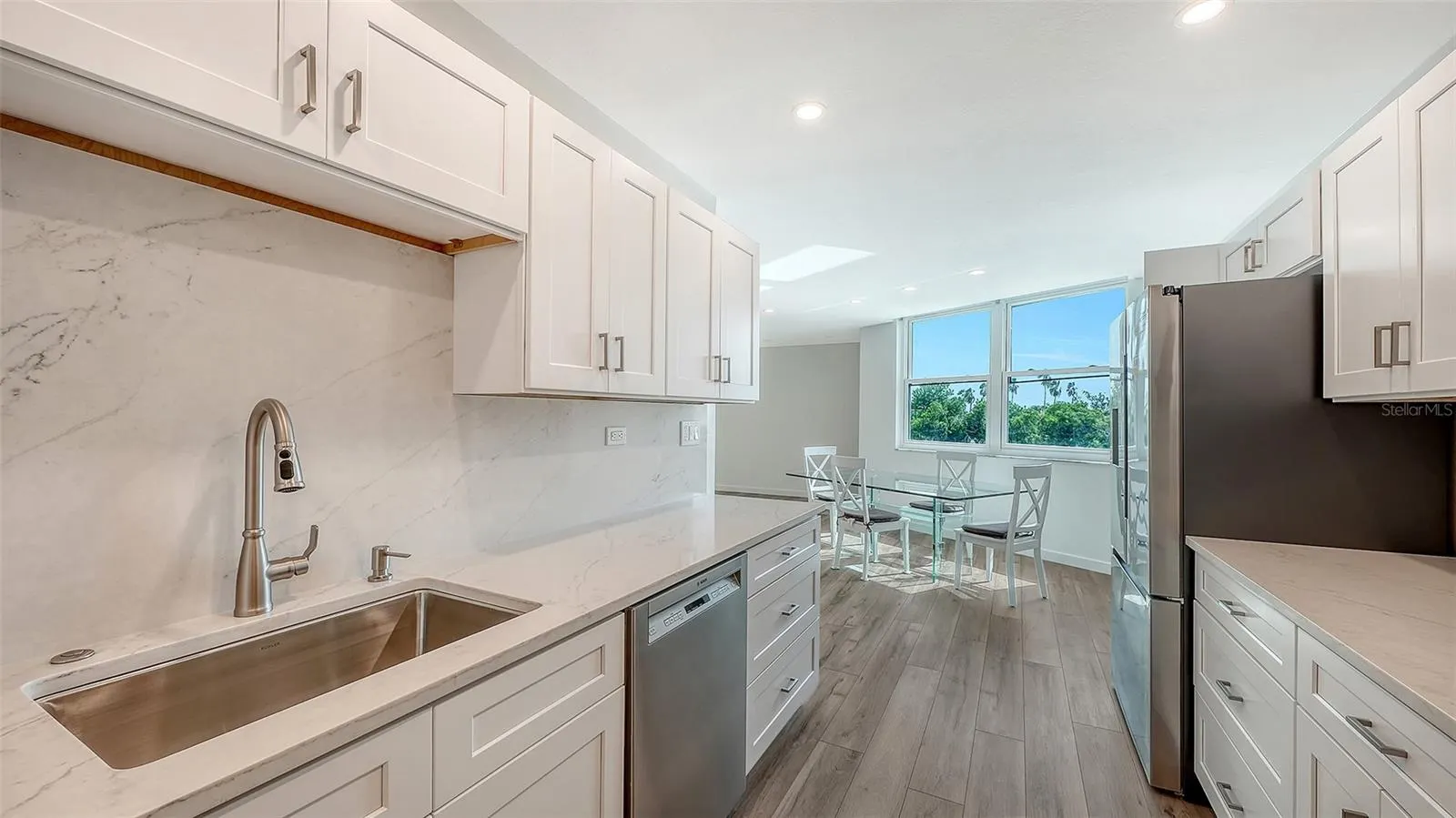 1000 LONGBOAT CLUB RD #304 #304
