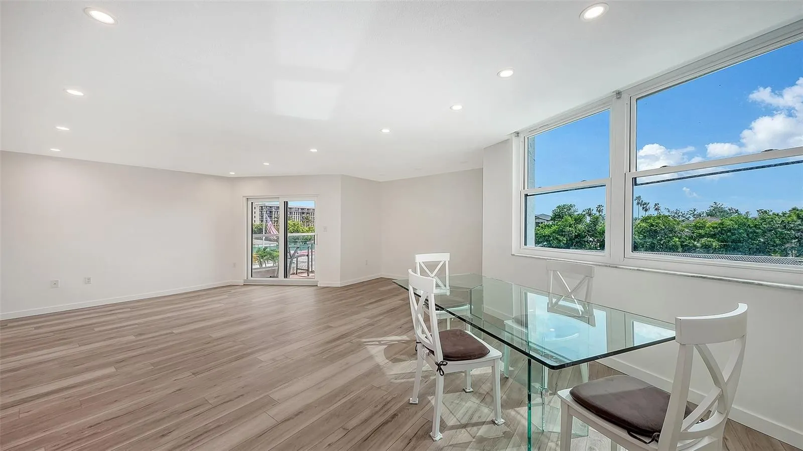 1000 LONGBOAT CLUB RD #304 #304