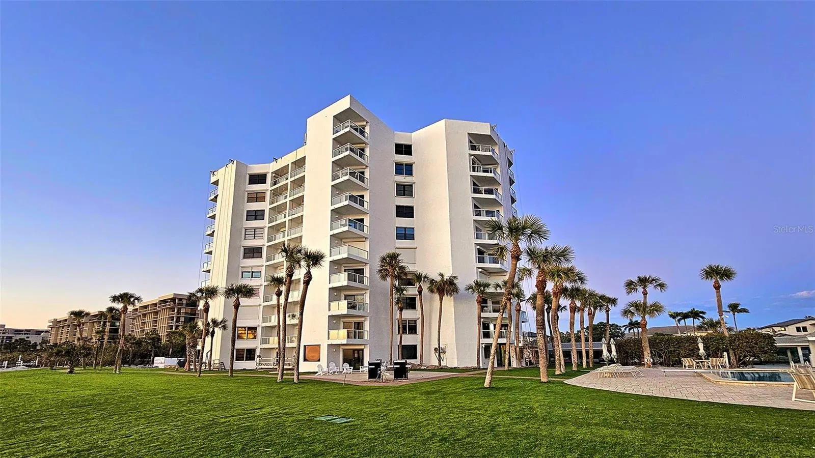 1000 LONGBOAT CLUB RD #304 #304