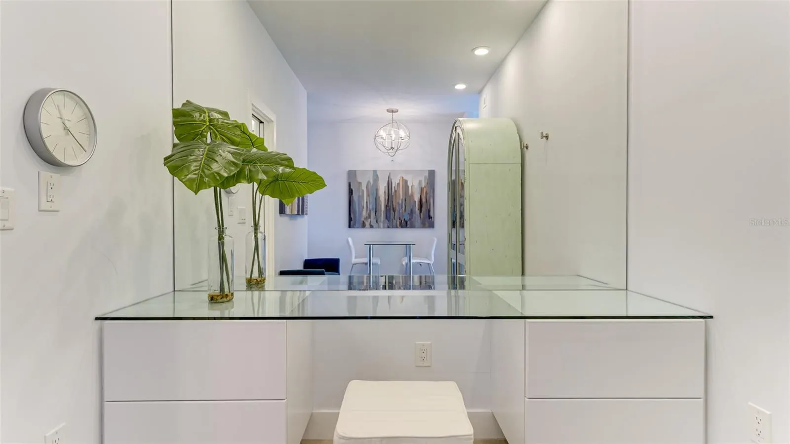 51 MACEWEN DR #5 #5